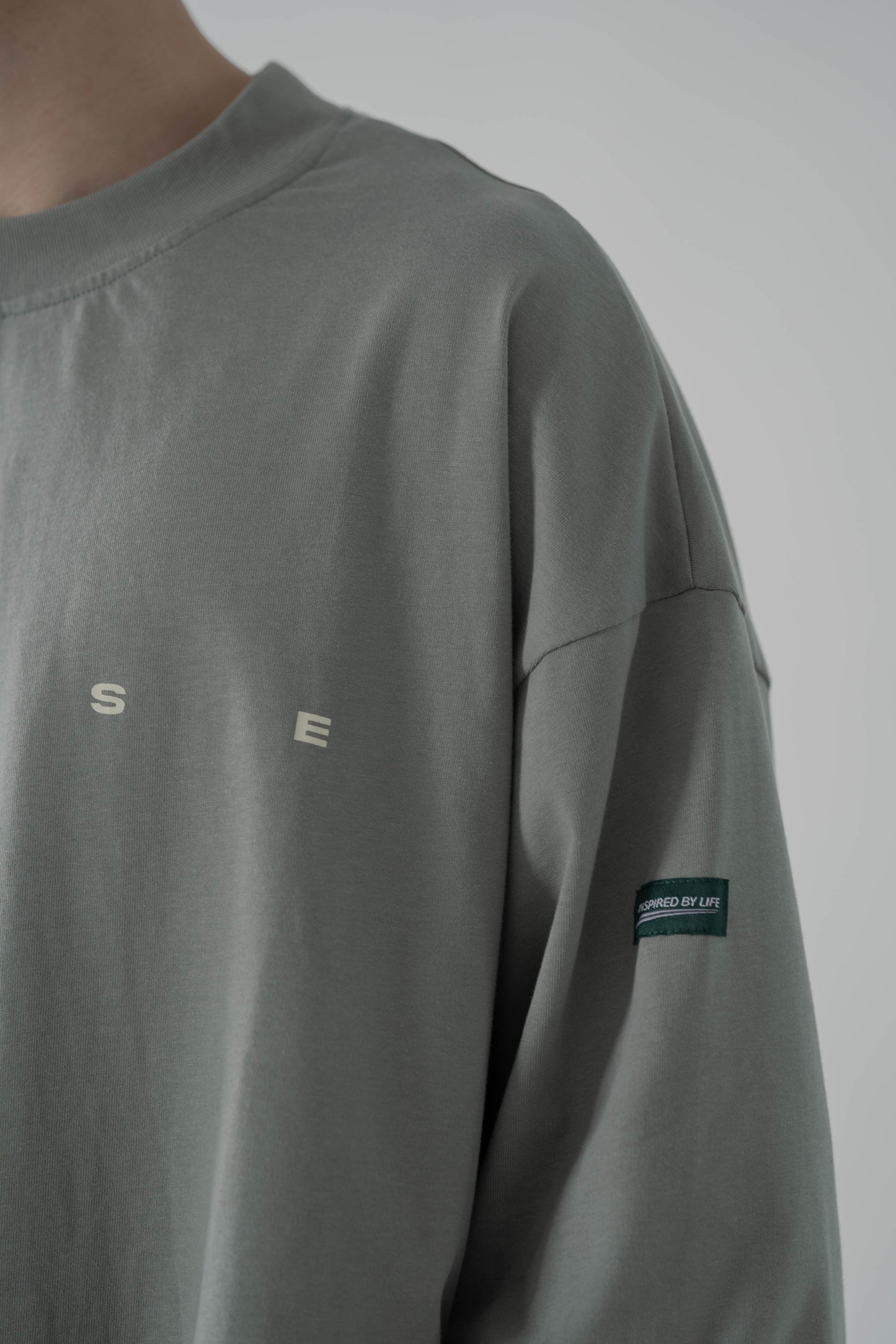 
                  
                    Graphic 18 LS Bean Green 【M23-T18BG】
                  
                