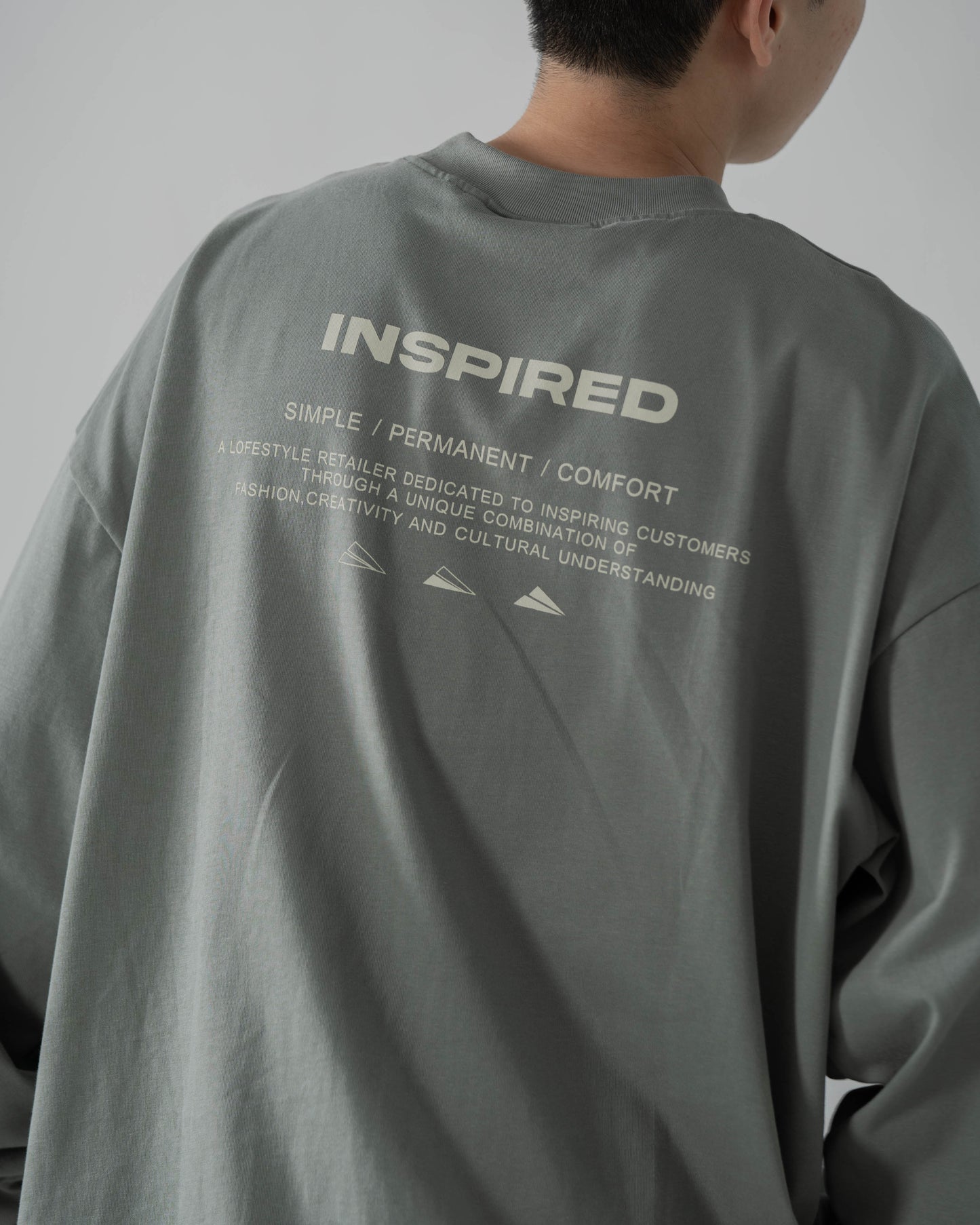 
                  
                    Graphic 18 LS Bean Green 【M23-T18BG】
                  
                