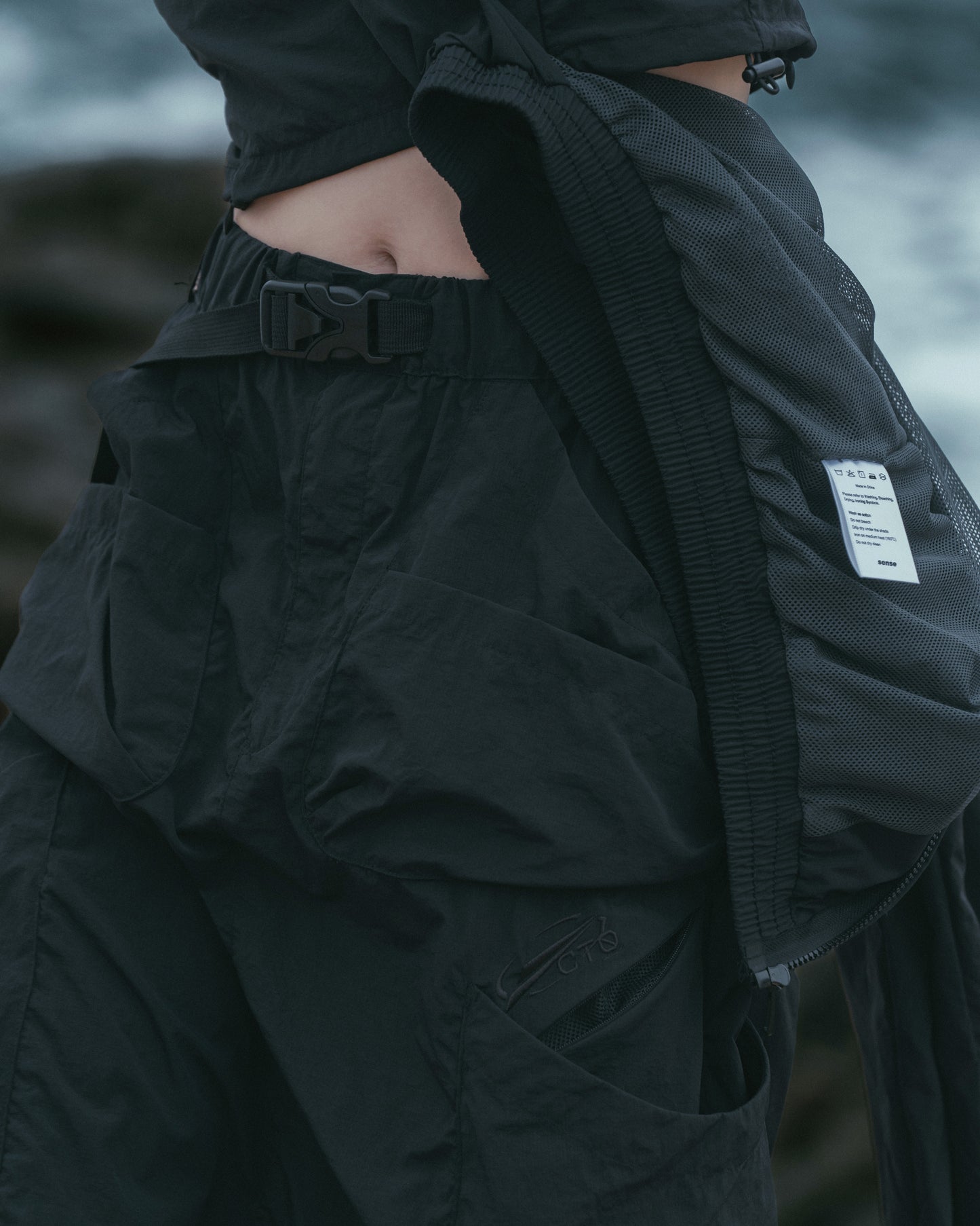 
                  
                    octo gambol x sense Fissure Technical Skirts Black【S25-OS-WSBK】
                  
                