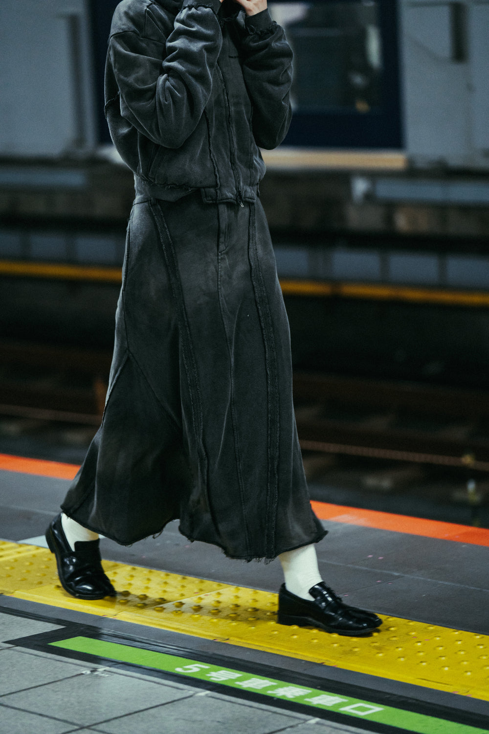 Mermaid Slit Sweat Skirt Charcoal【L24-51CH】