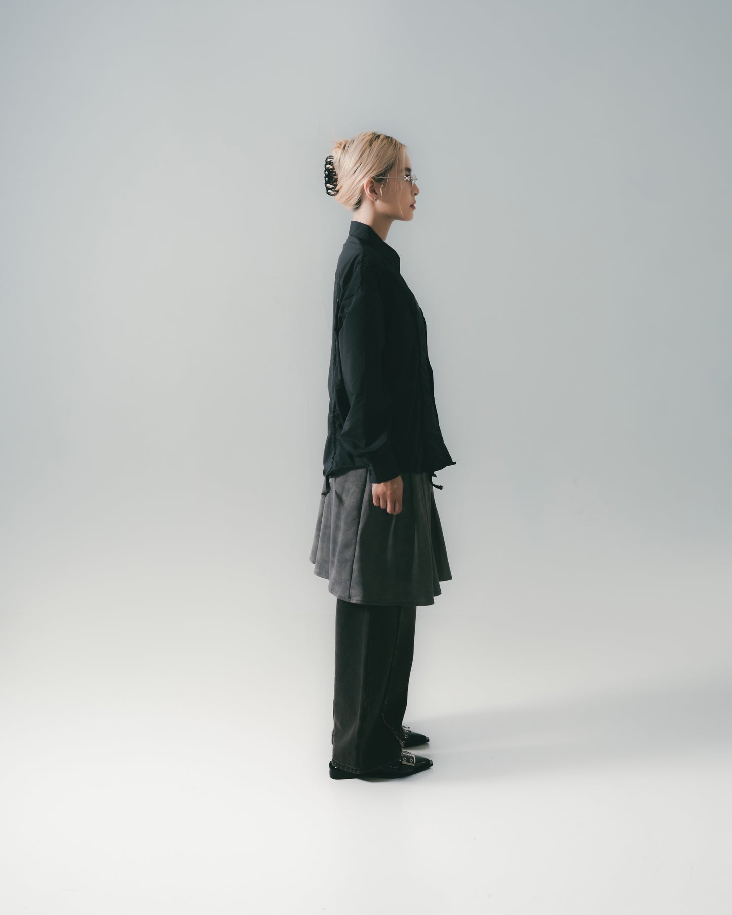 
                  
                    Chest Hole Oversize Shirt Black【L25-22BK】
                  
                