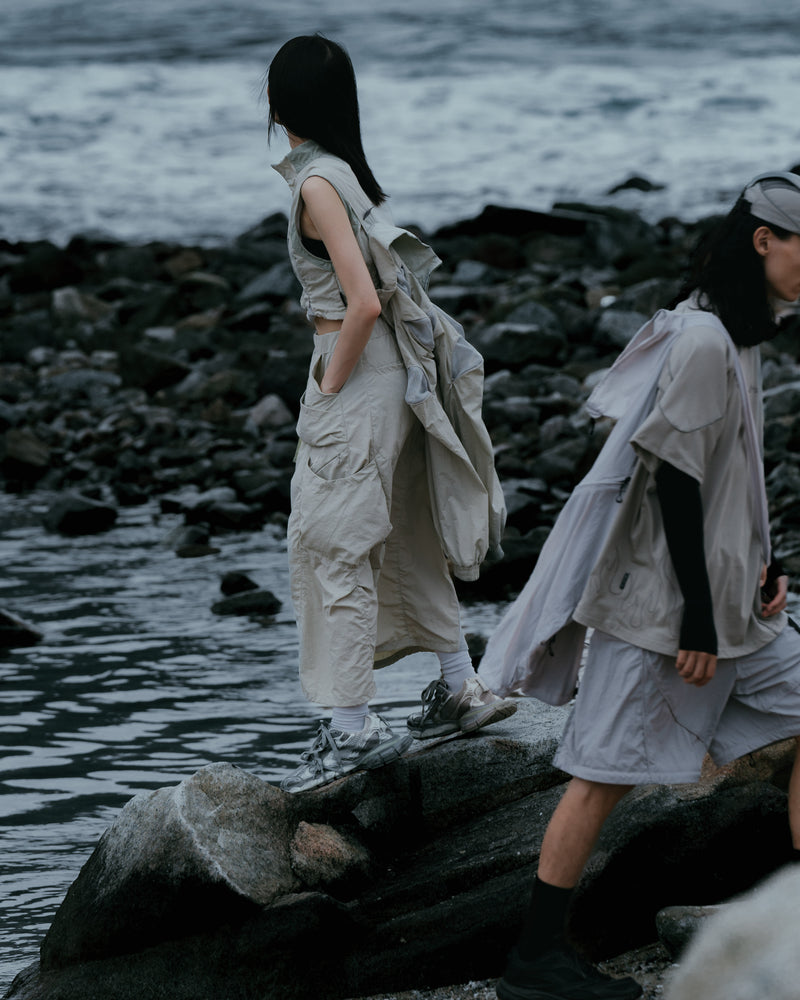 
                  
                    octo gambol x sense Fissure Technical Skirts Ivory【S25-OS-WSIY】
                  
                