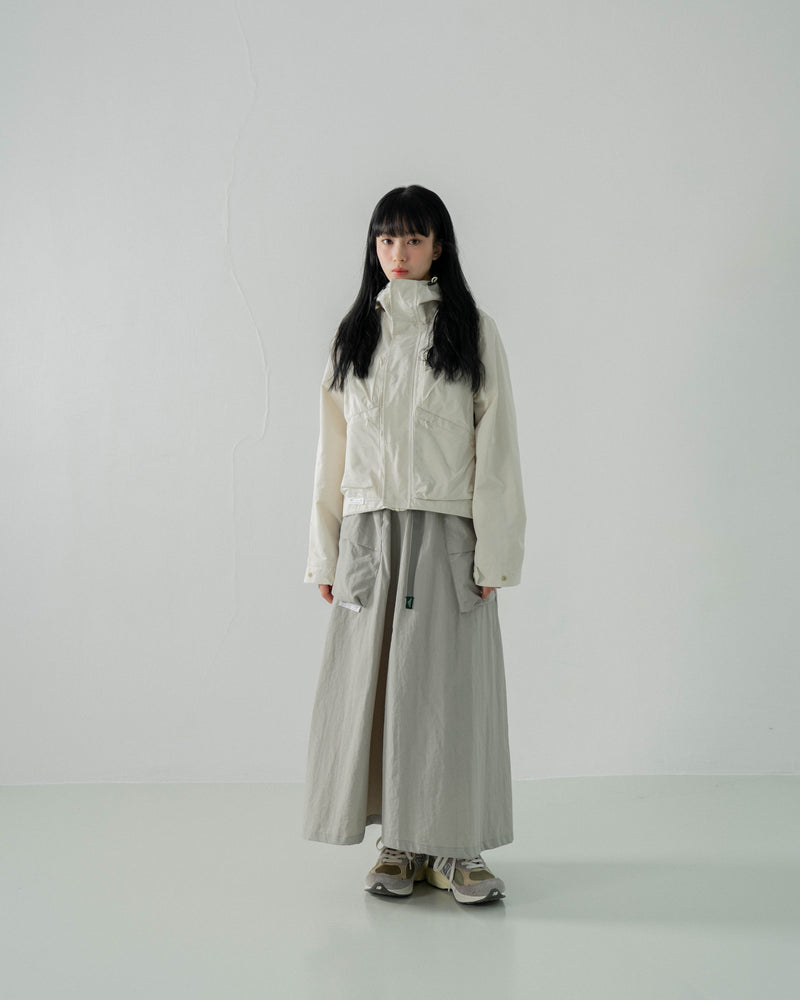 
                  
                    Tech Cropped Windbreaker Cream【L23-33CM】
                  
                