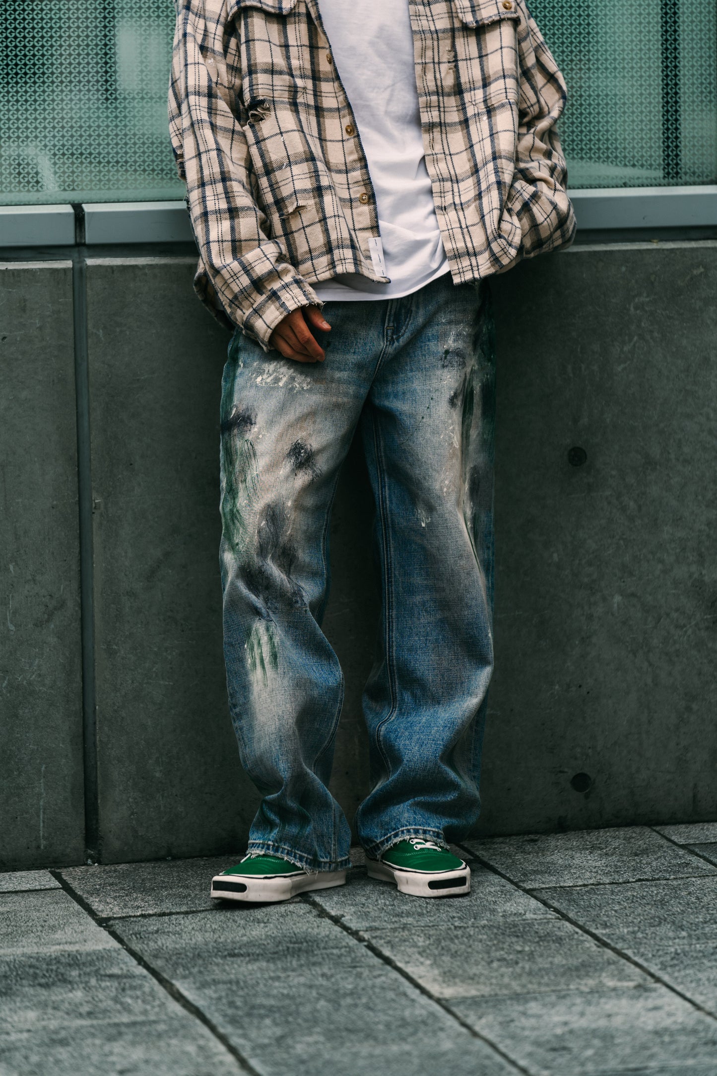 
                  
                    Washed Paint Splattered Jeans Blue【M24-44BL】
                  
                