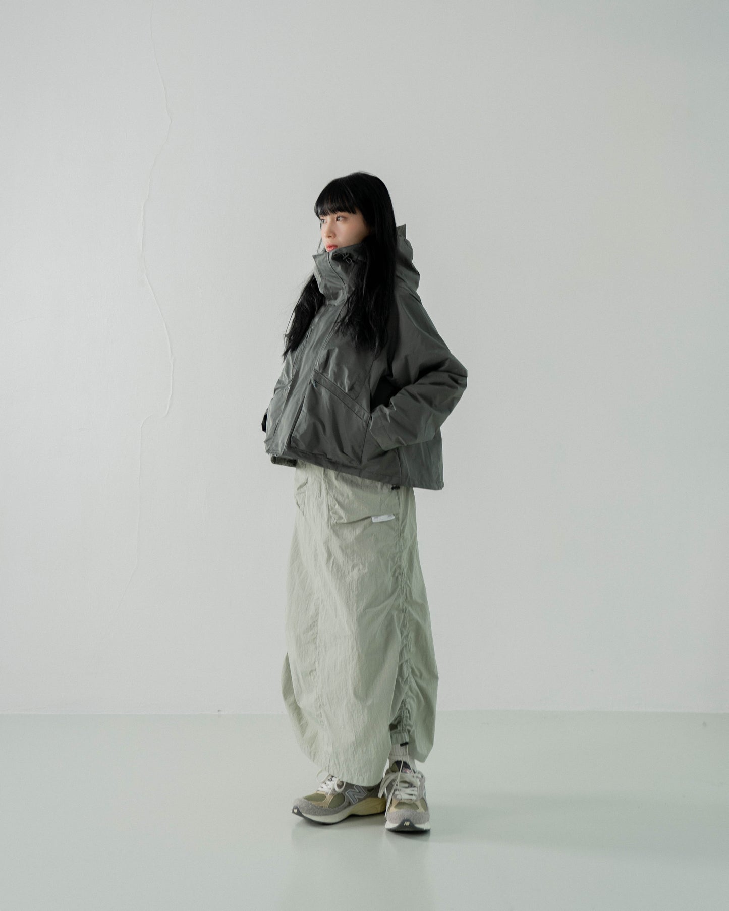 
                  
                    Tech Cropped Windbreaker Grey【L23-33GY】
                  
                