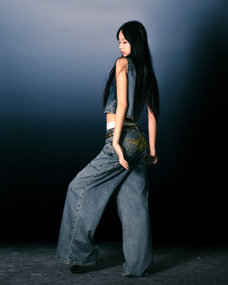 
                  
                    Low-Rise Wide-Leg Jeans Light Indigo【L25-29LI】
                  
                