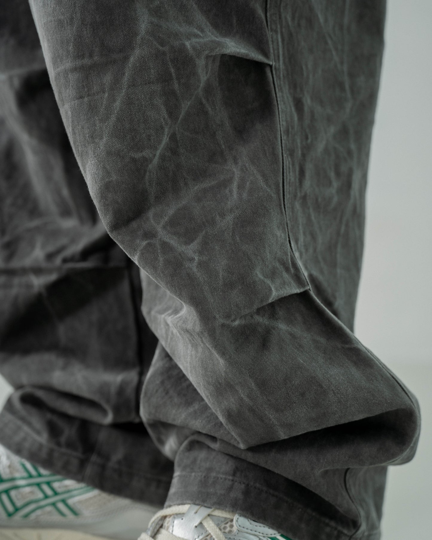 
                  
                    Dusty Washed Trousers Dust Grey【M23-54DG】
                  
                