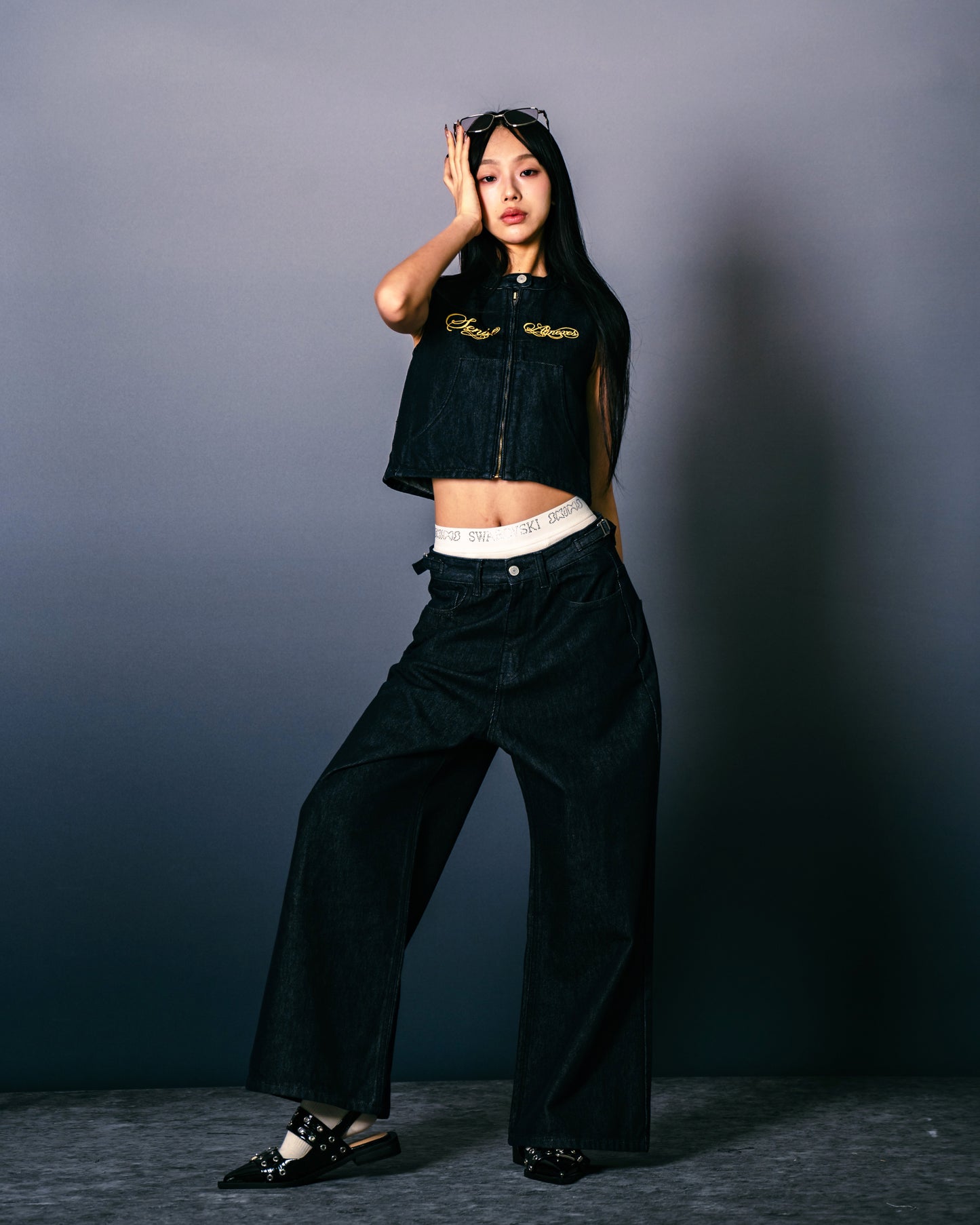 
                  
                    Low-Rise Wide-Leg Jeans Pleat Shutter Blue【L26-13PSB】
                  
                