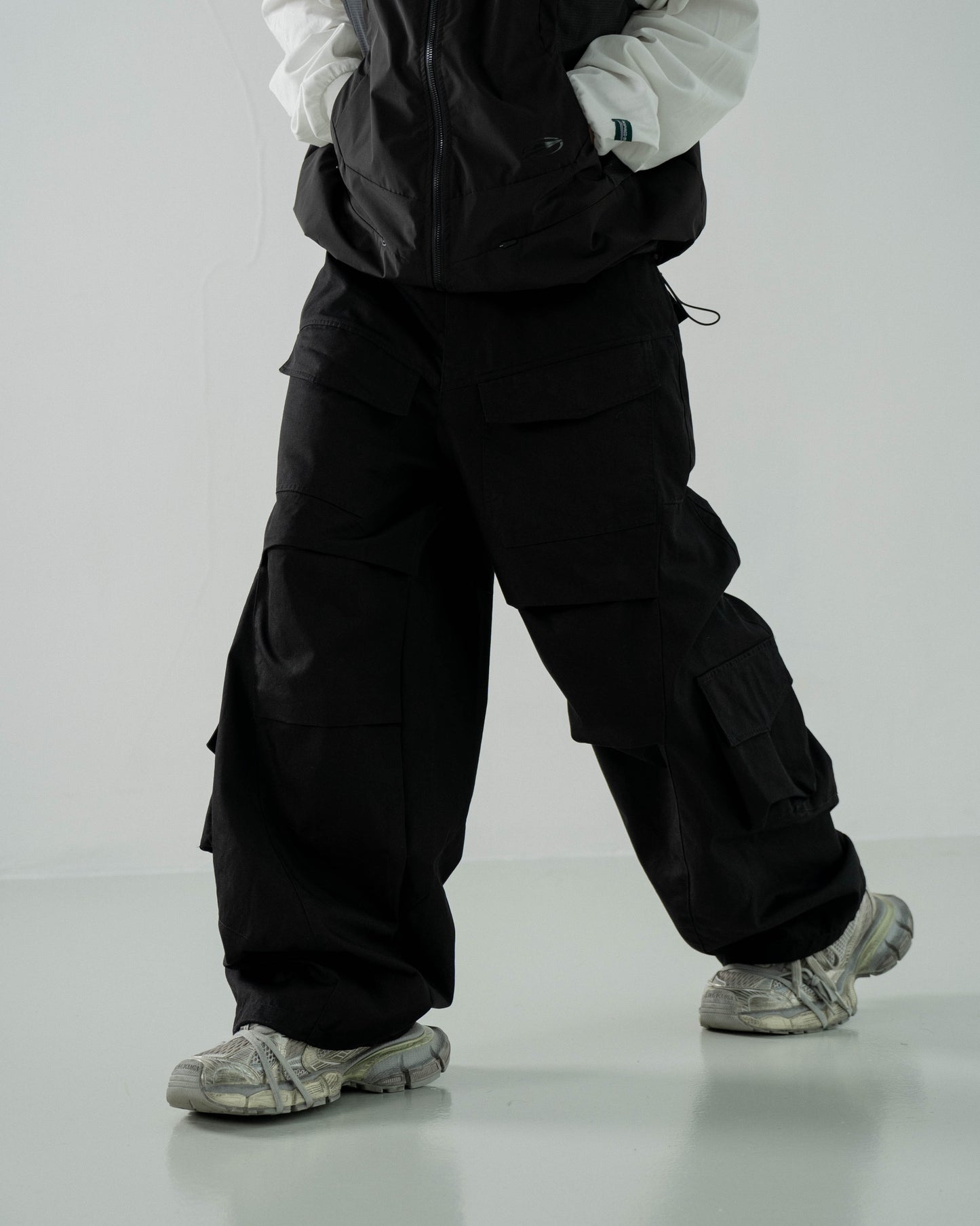 
                  
                    Trail Cargo Pants Black【M23-45BK】
                  
                
