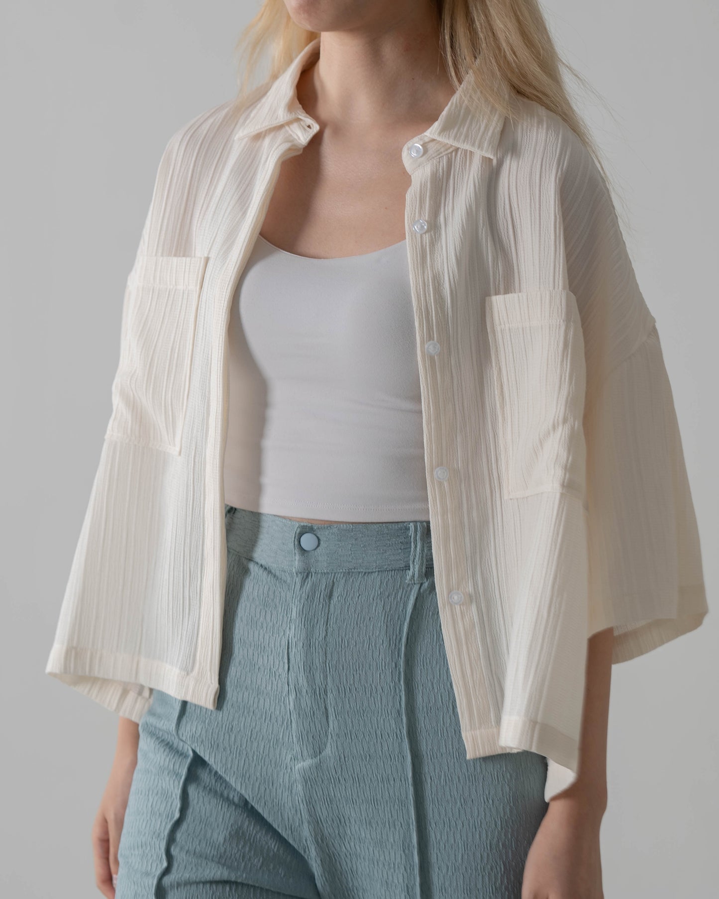 
                  
                    Jacquard SS Shirt Cream【L23-20CM】
                  
                