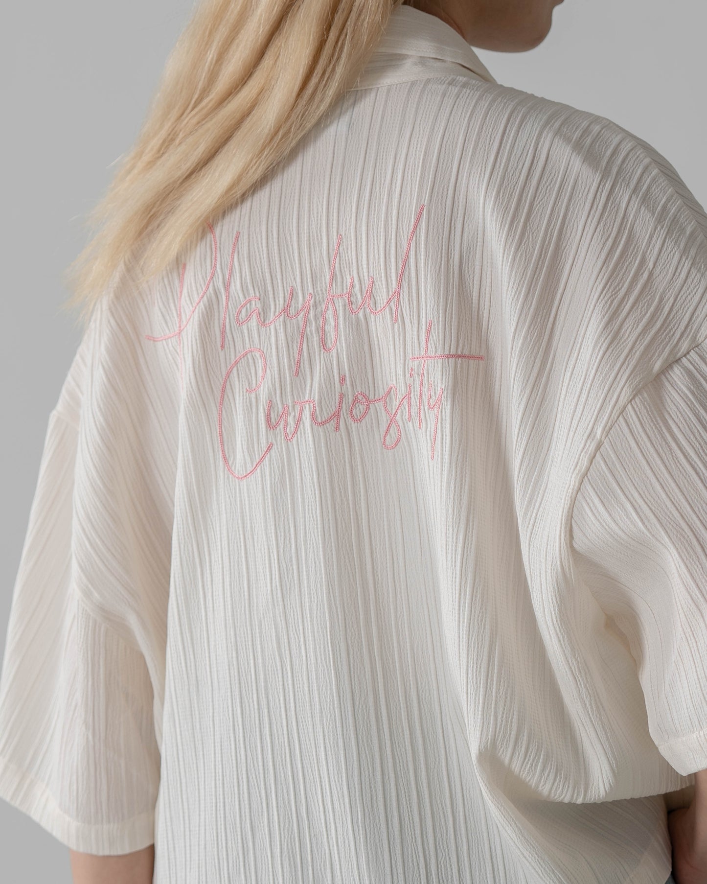 
                  
                    Jacquard SS Shirt Cream【L23-20CM】
                  
                