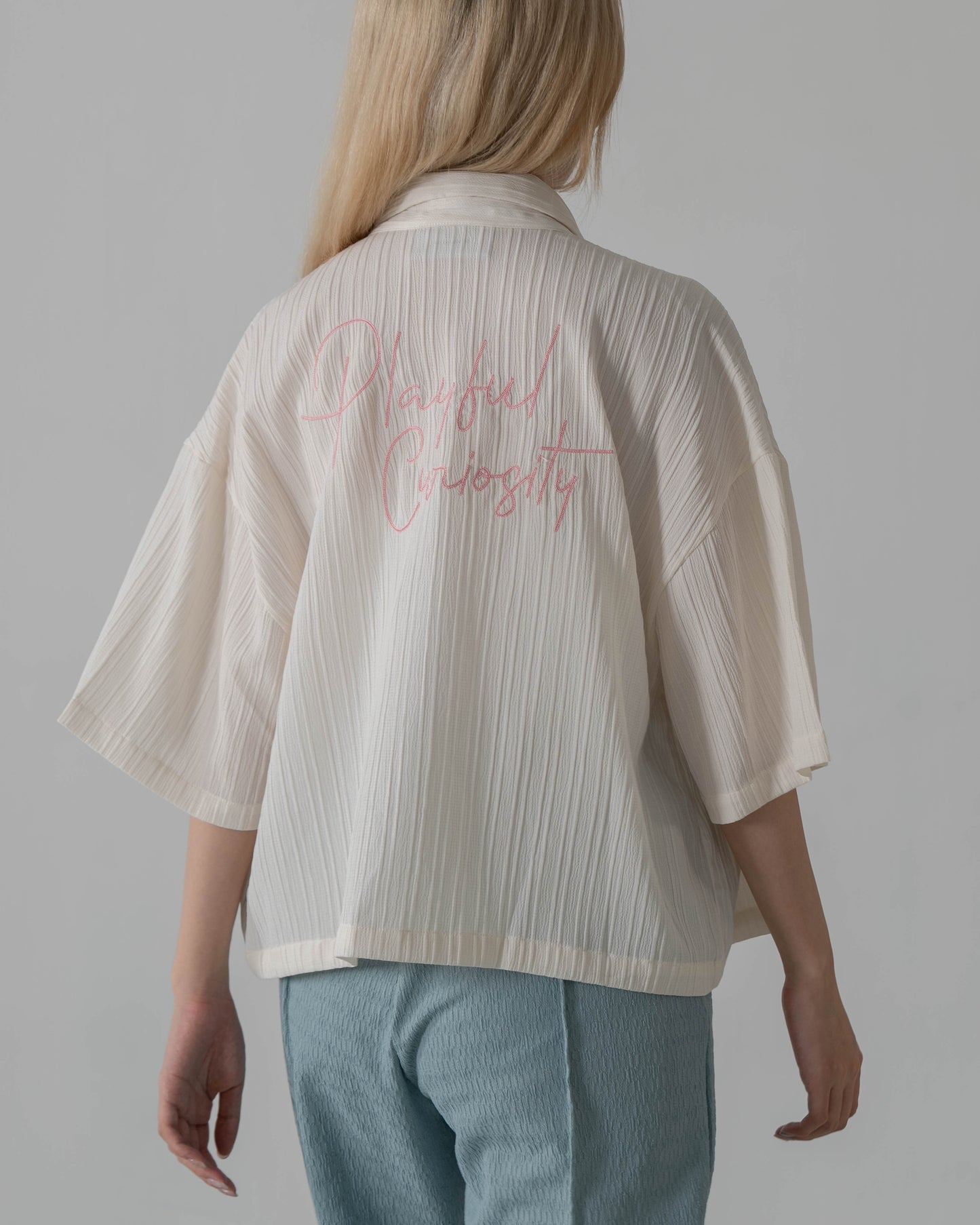 
                  
                    Jacquard SS Shirt Cream【L23-20CM】
                  
                