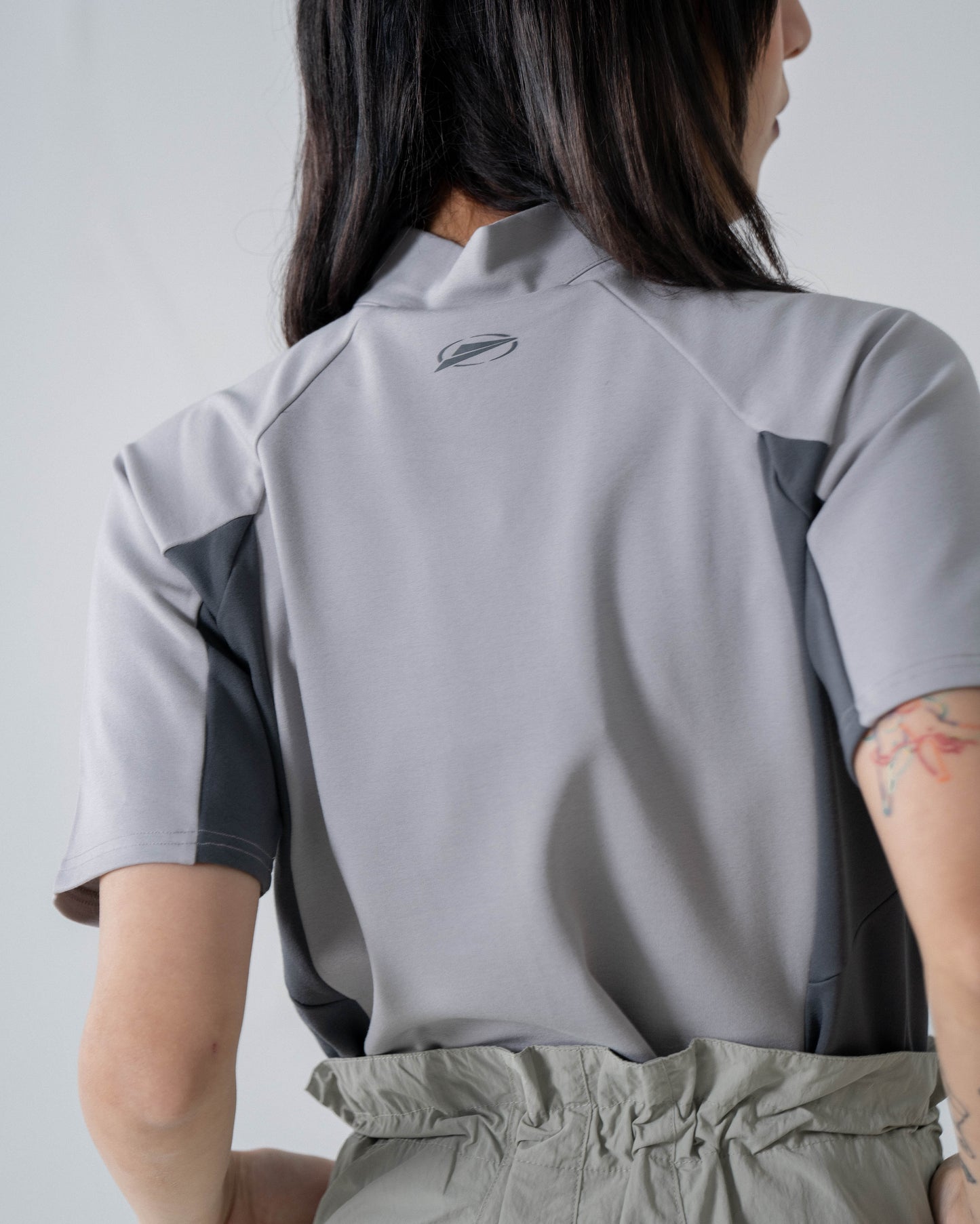 
                  
                    Dedicated Half Zip Cropped Top White【L24-06WH】
                  
                