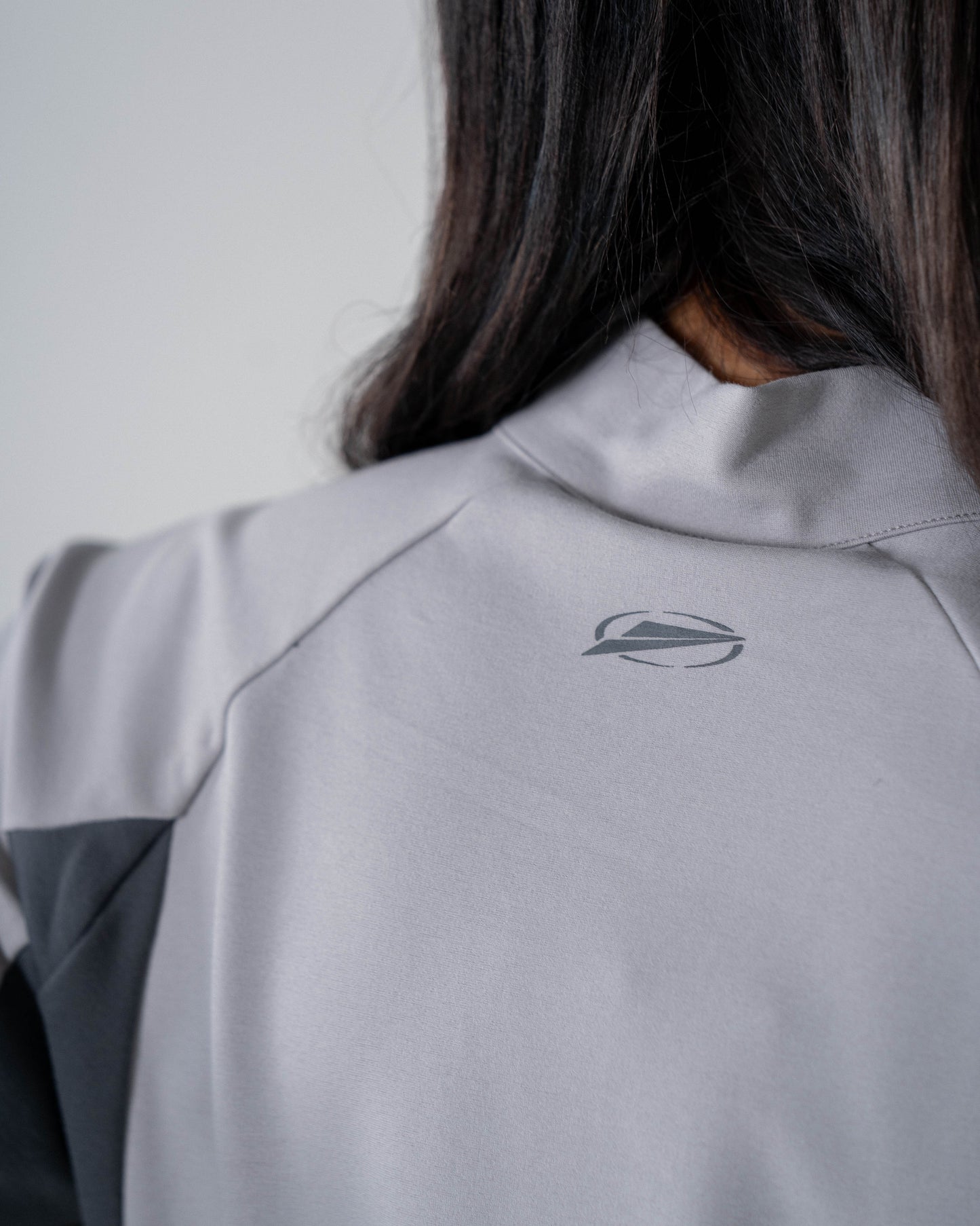 
                  
                    Dedicated Half Zip Cropped Top White【L24-06WH】
                  
                