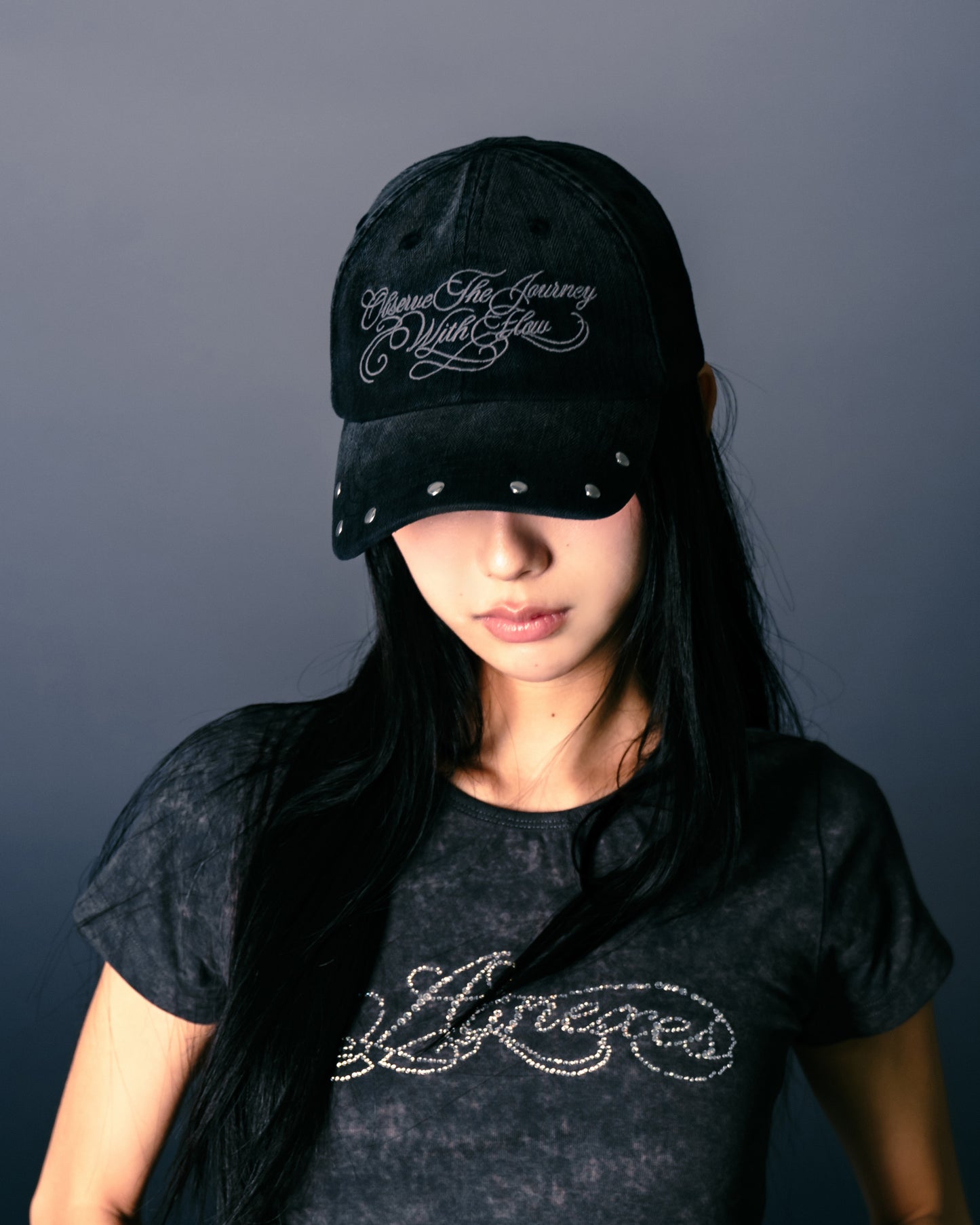 
                  
                    "Annexes" Rhinestone Contour Tee Washed Black【L25-T06WB】
                  
                