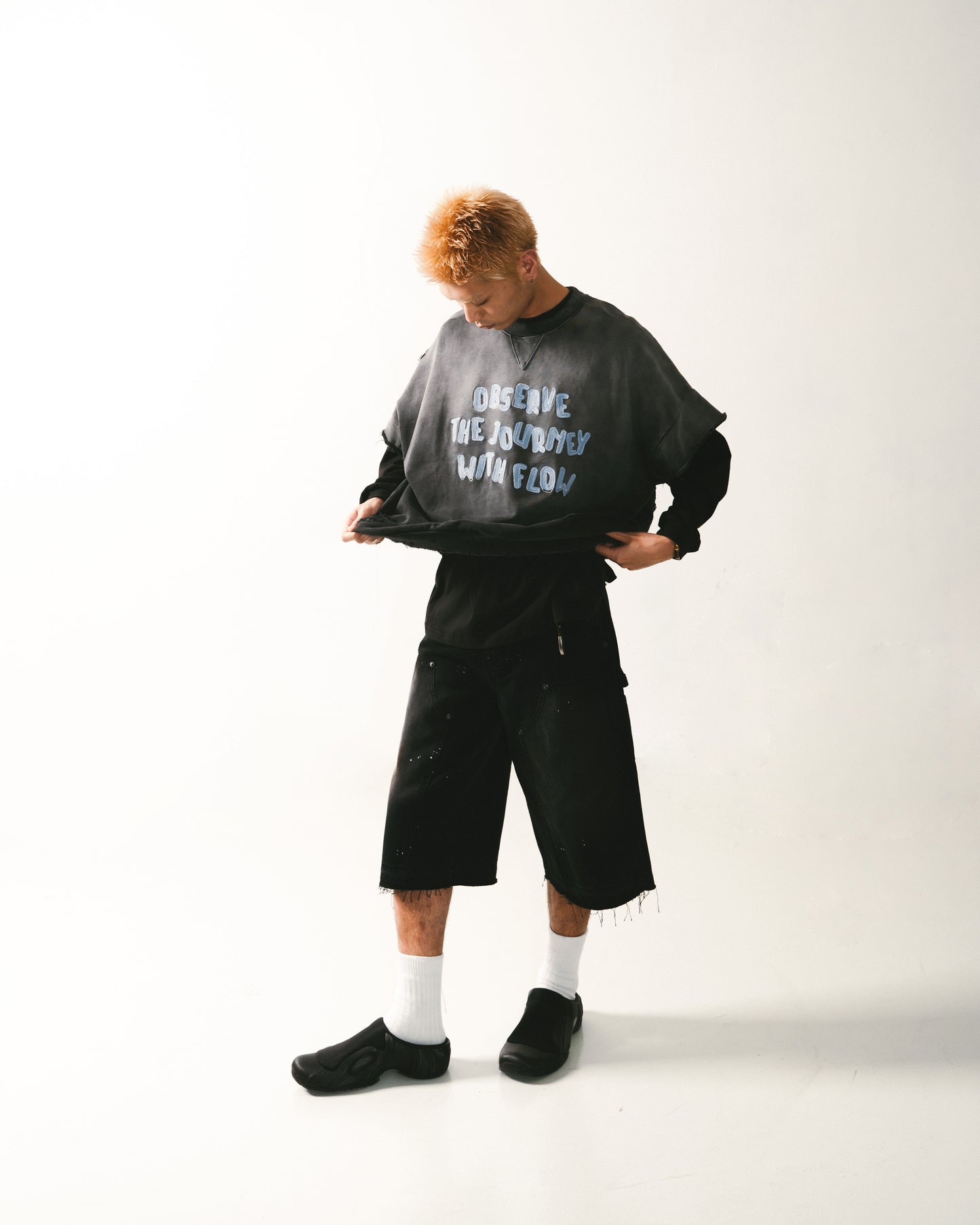 
                  
                    Cropped Cut Sweat Vest Charcoal【M24-41CH】
                  
                