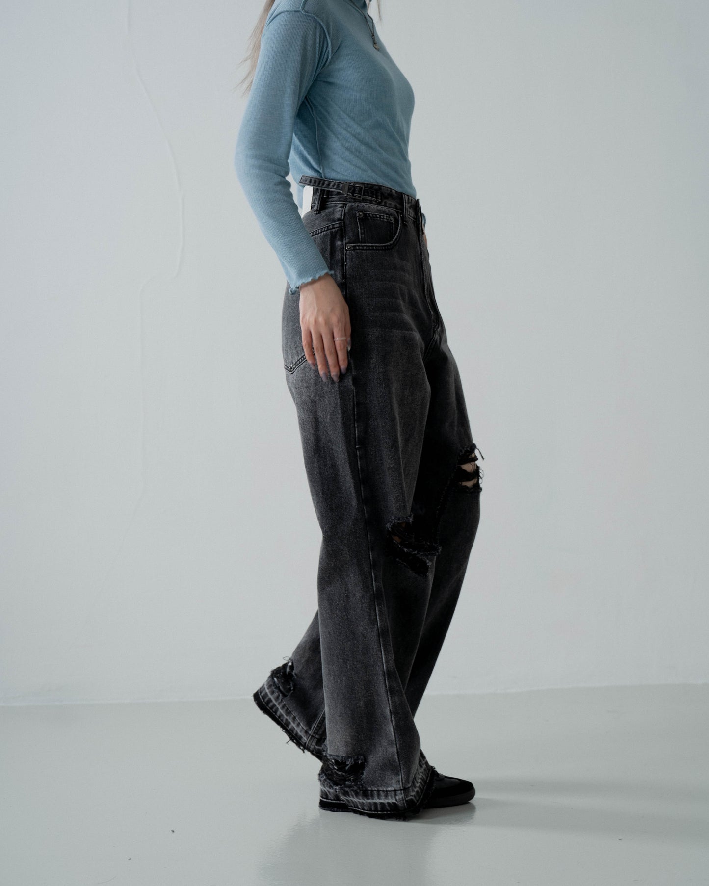 
                  
                    Low Rise Baggy Jeans Dark Grey【L23-45DG】
                  
                