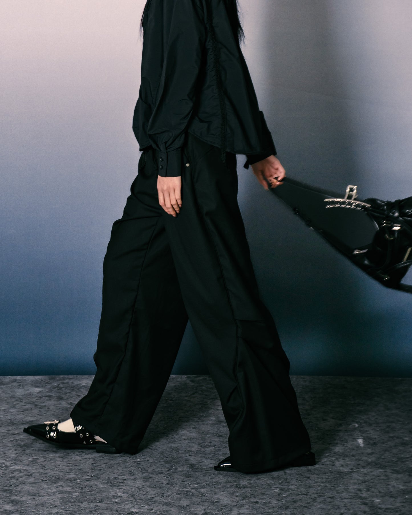 
                  
                    Phantom Fold Trousers Black【L25-35BK】
                  
                