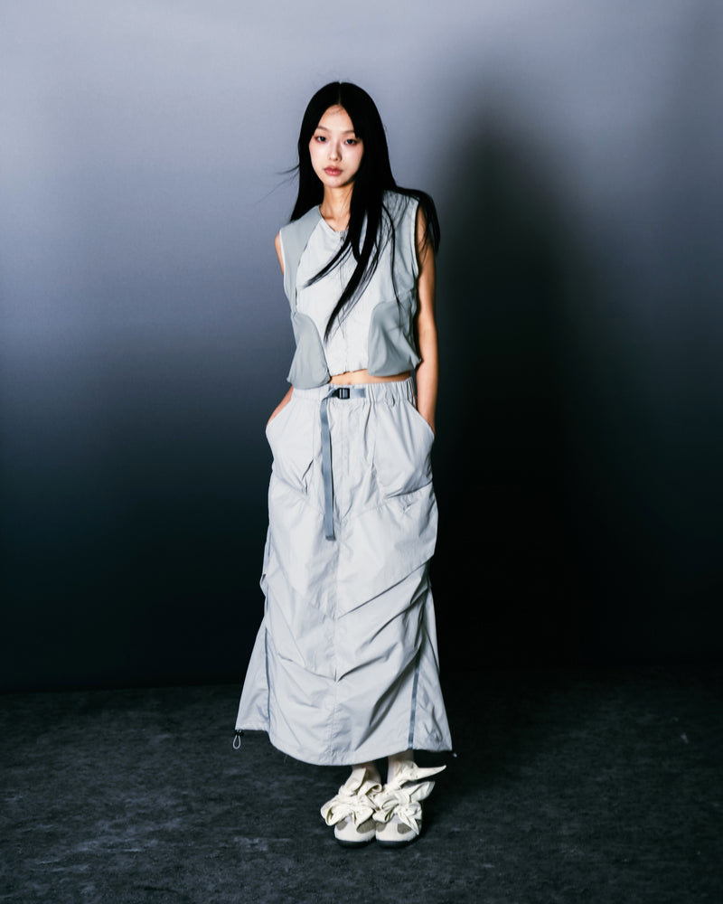 
                  
                    Paneled Dart Vest Fog Grey【L25-12FG】
                  
                