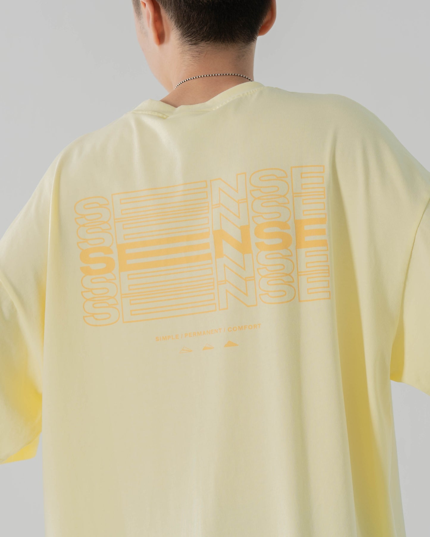 
                  
                    Graphic 16 SS Pale Yellow 【M23-T16PY】
                  
                