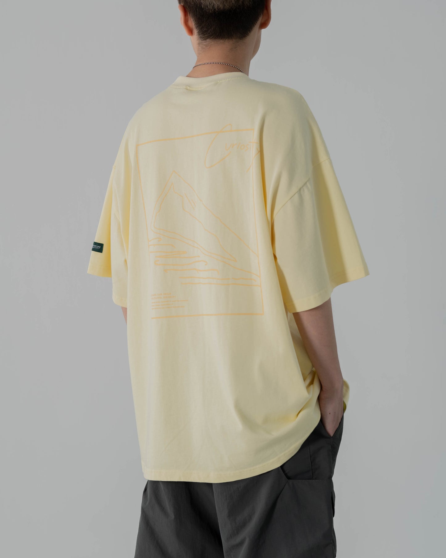 
                  
                    Graphic 12 SS Pale Yellow 【M23-T12PY】
                  
                
