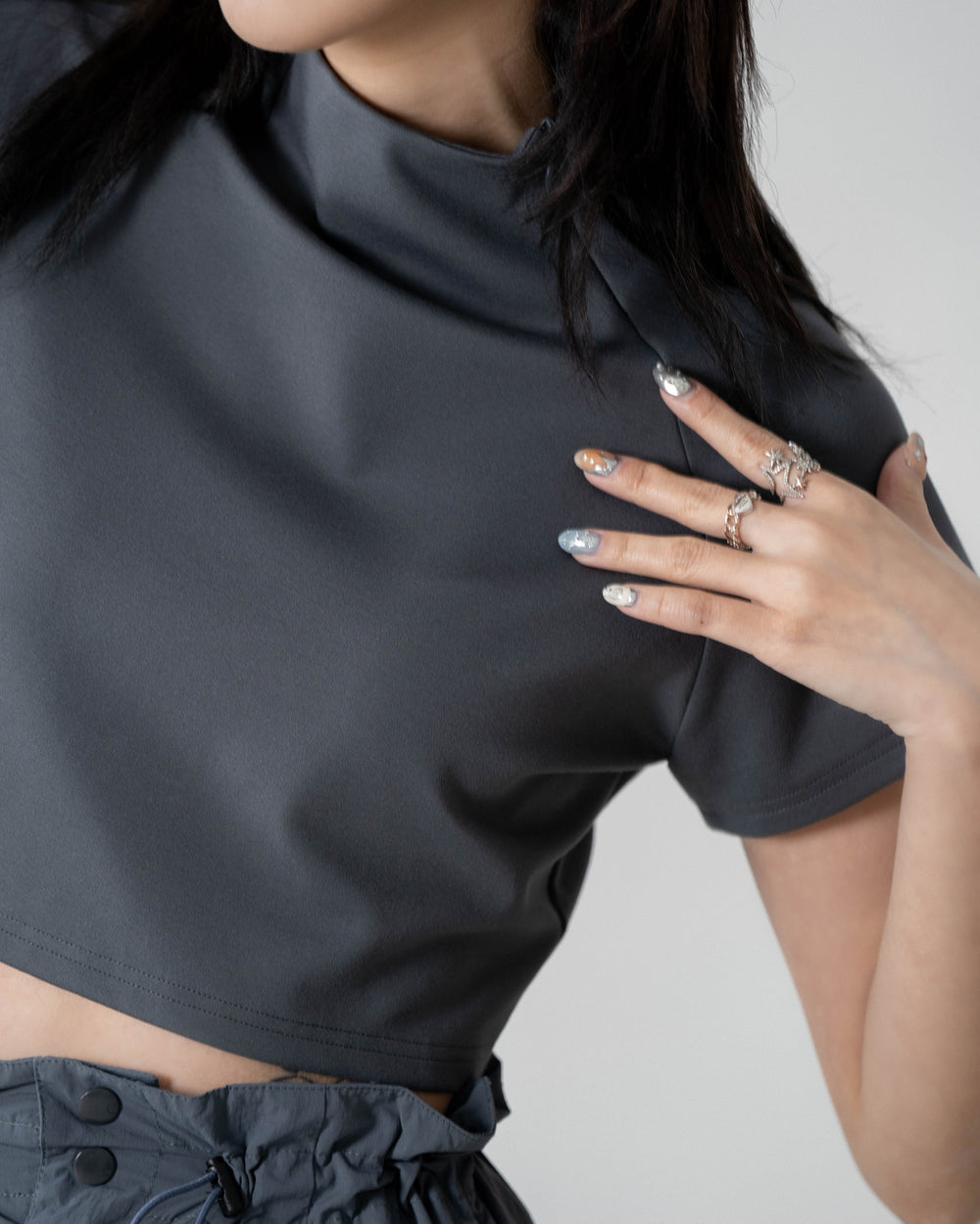 Logo Zip Cropped Top Grey【L24-T02GY】