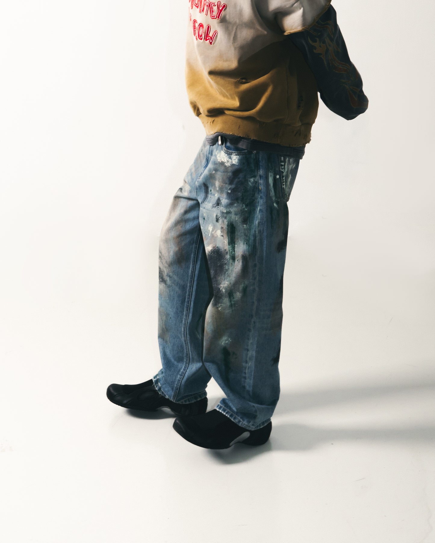 
                  
                    Washed Paint Splattered Jeans Blue【M24-44BL】
                  
                