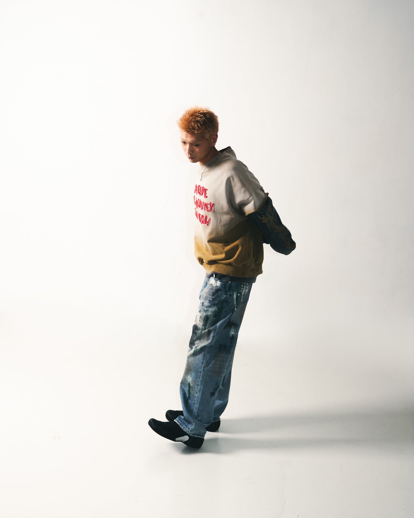 
                  
                    Washed Paint Splattered Jeans Blue【M24-44BL】
                  
                