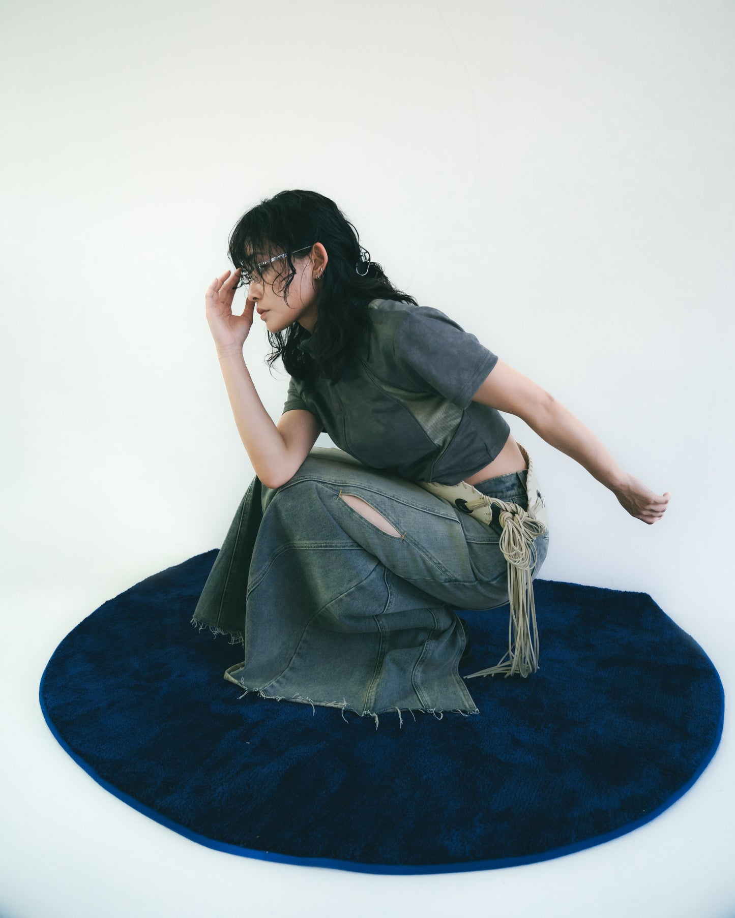 
                  
                    Twist Hole Denim Mermaid Skirt Light Indigo【L24-56LI】
                  
                