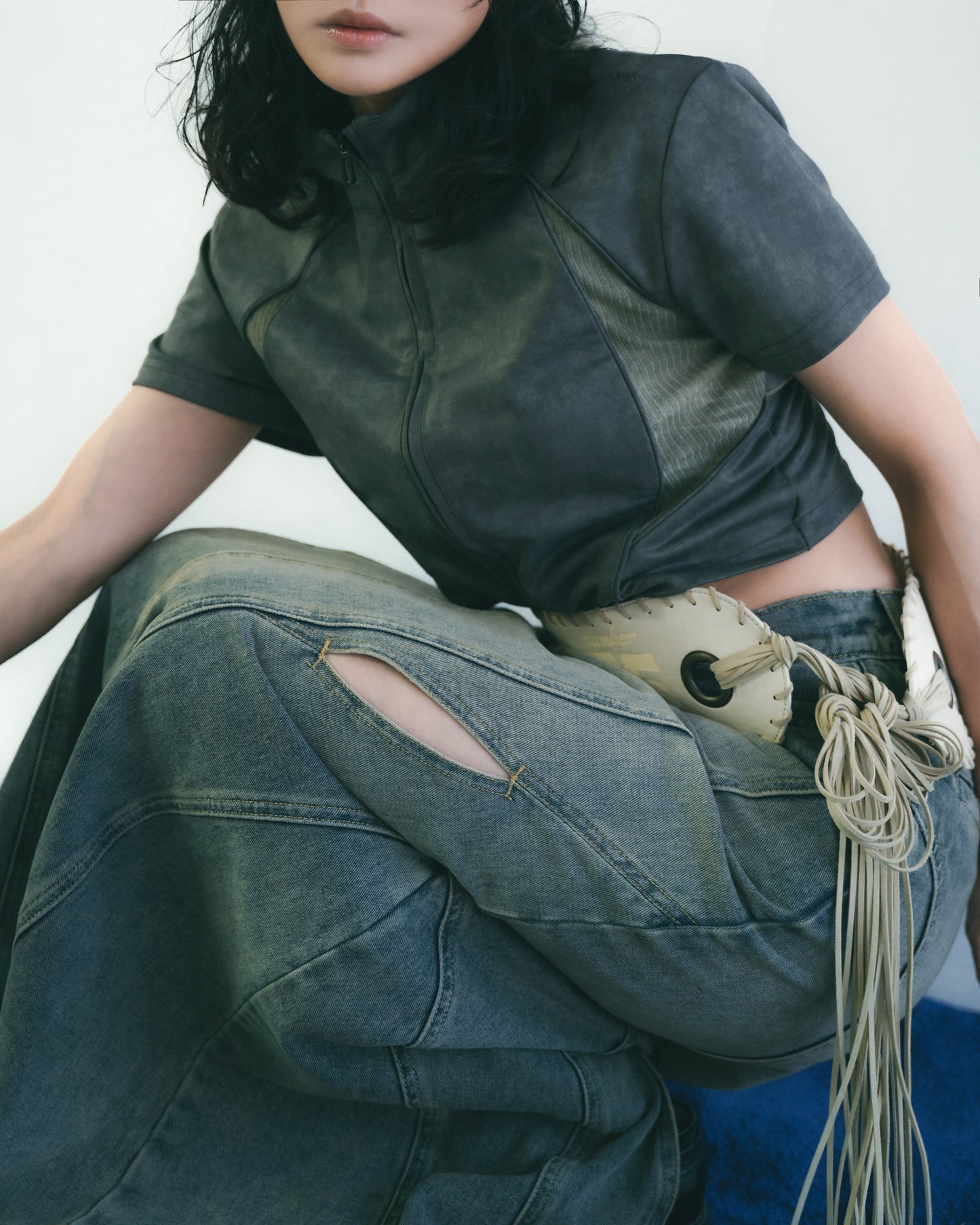 
                  
                    Twist Hole Denim Mermaid Skirt Light Indigo【L24-56LI】
                  
                