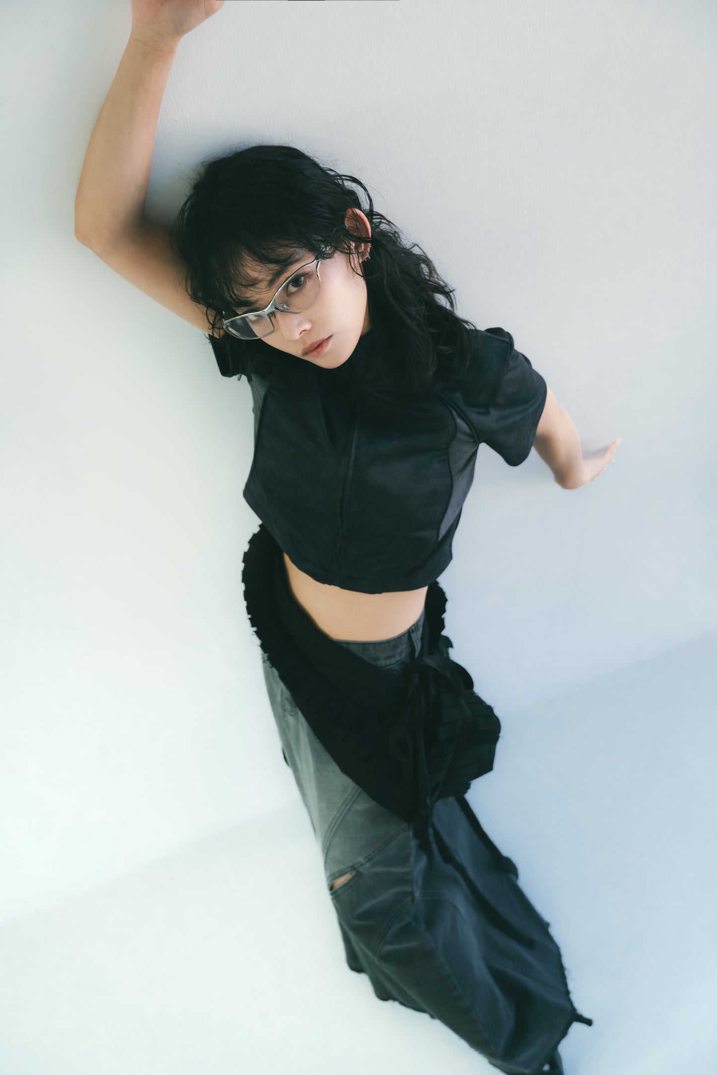 
                  
                    Twist Hole Denim Mermaid Skirt Charcoal【L24-56CH】
                  
                