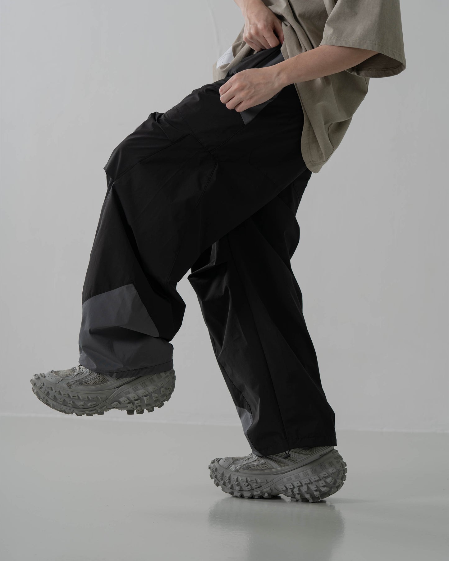 
                  
                    Wide Trail Pants Black【M23-23BK】
                  
                