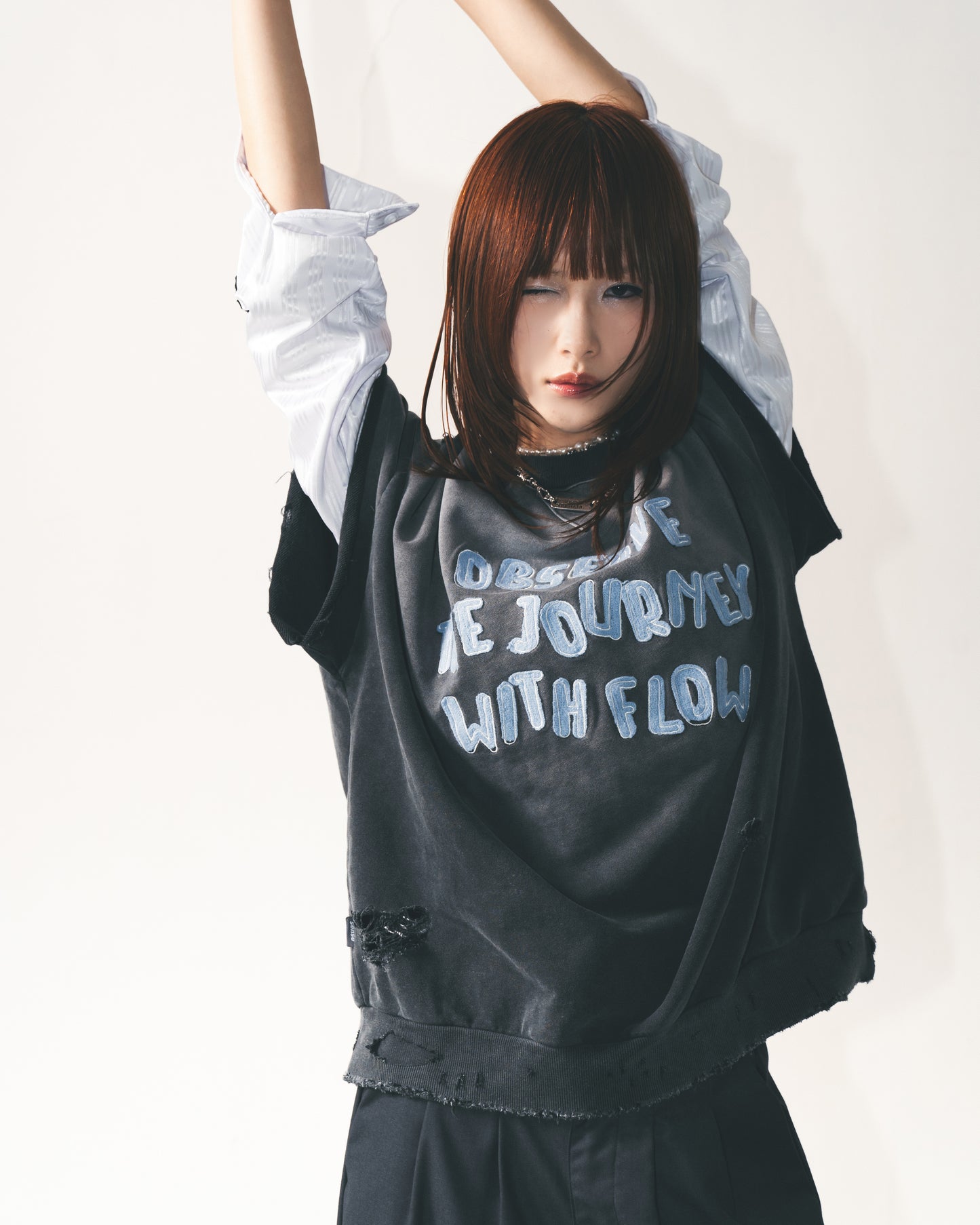 
                  
                    Cropped Cut Sweat Vest Charcoal【M24-41CH】
                  
                
