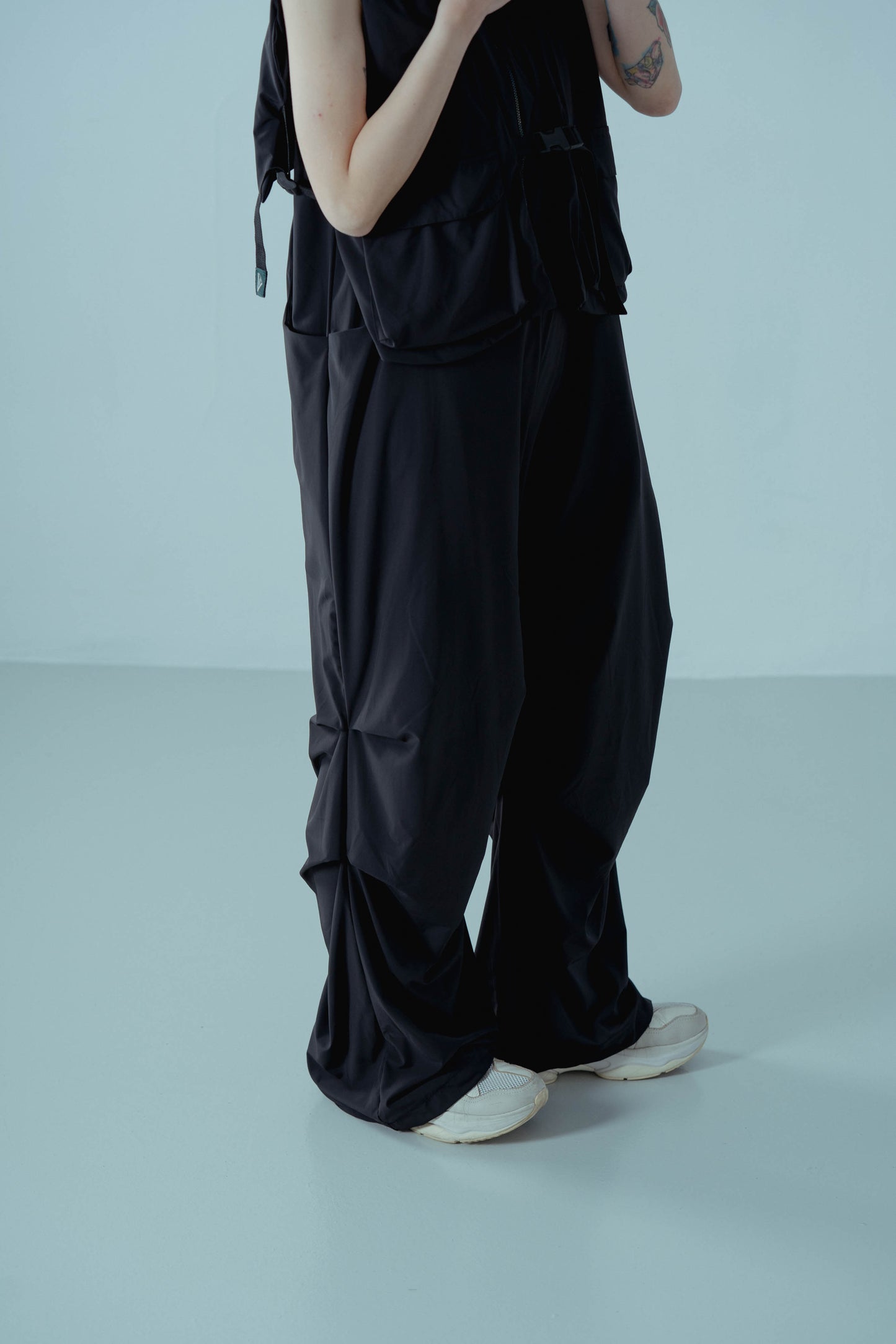 
                  
                    Flightsuit with Tactical Vest black【L23-16bk】
                  
                
