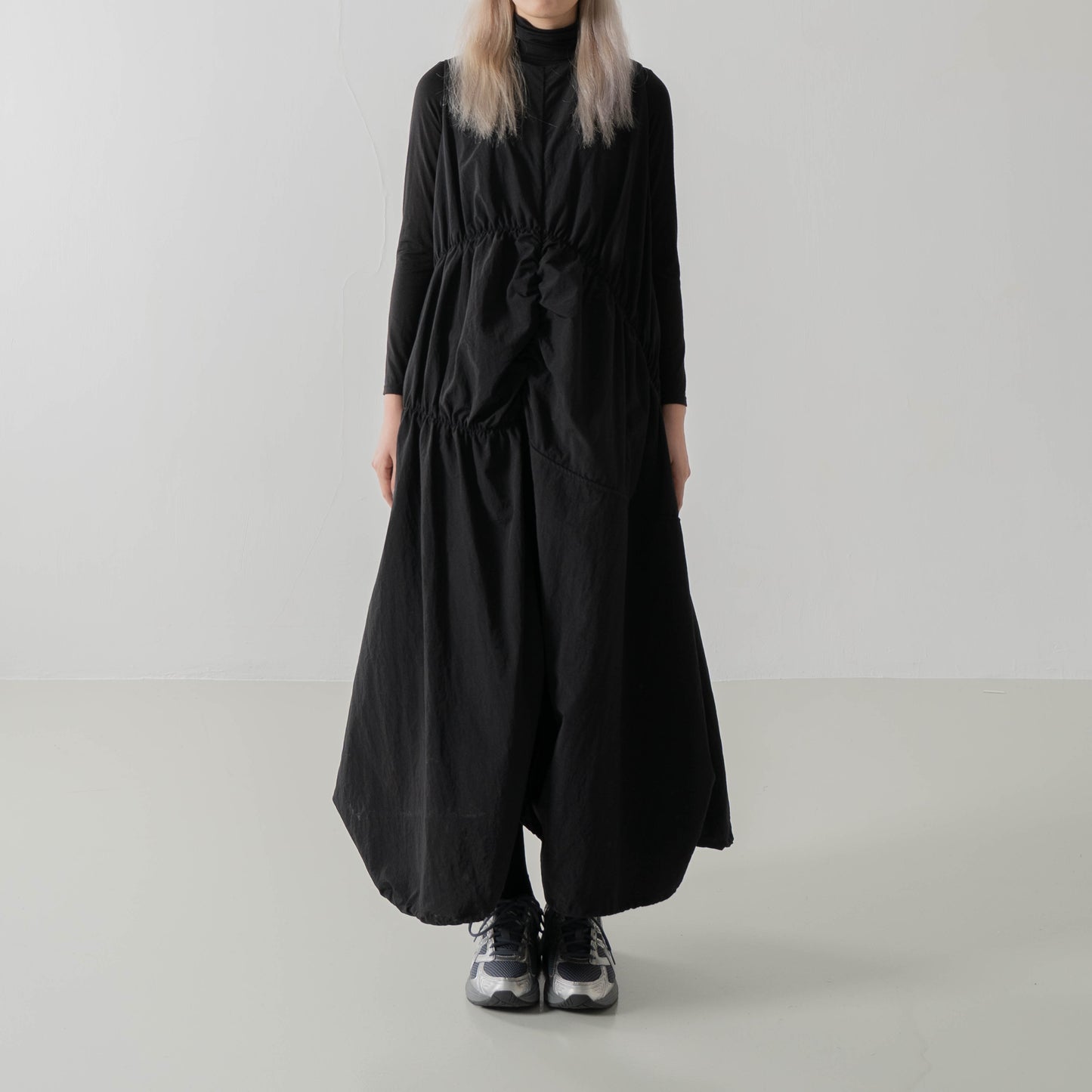 
                  
                    Irrgular Elastic Ruffle Dress Black 【L23-31BK】
                  
                