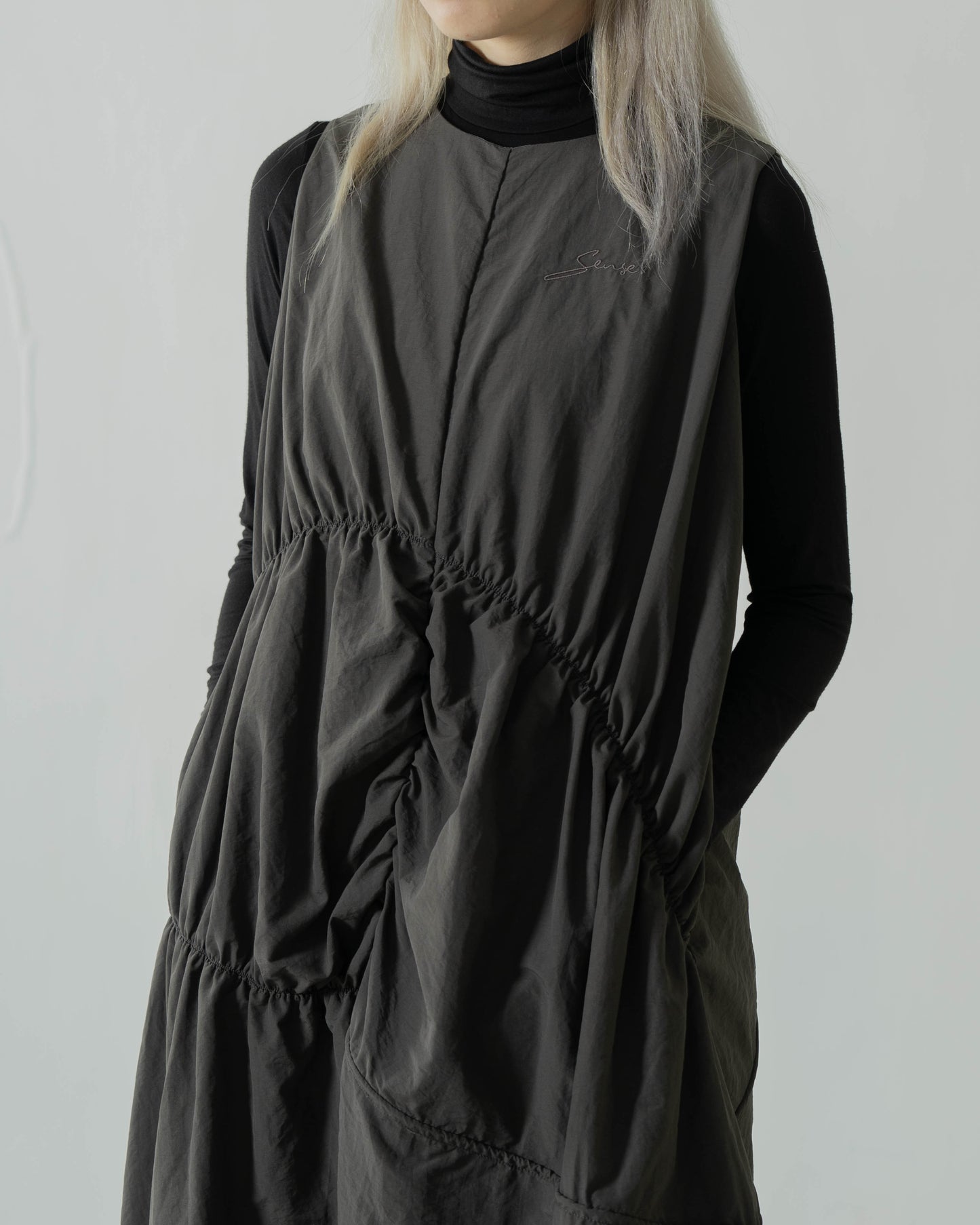 
                  
                    Irrgular Elastic Ruffle Dress Space Grey【L23-31SG】
                  
                