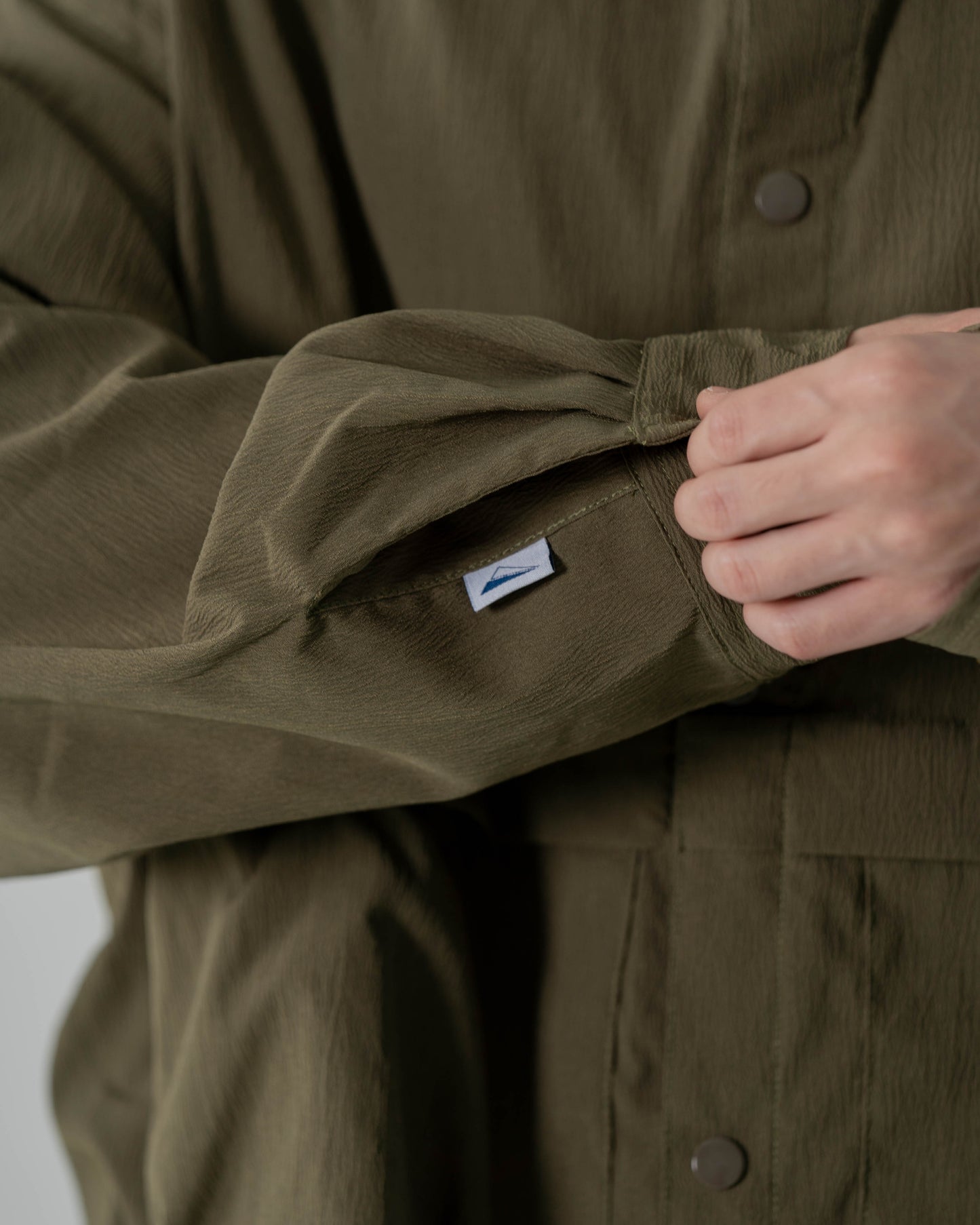 
                  
                    Flad Pocket LS Shirt Olive【M22-46OL】
                  
                