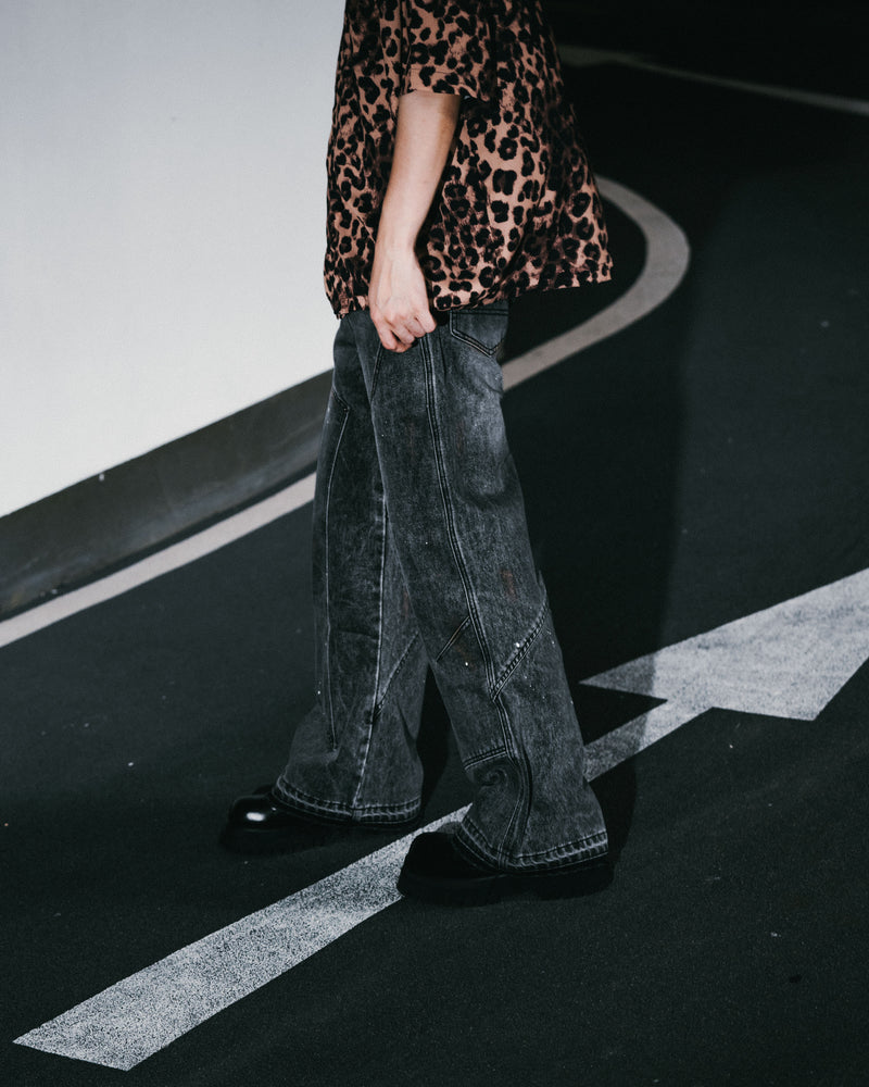 
                  
                    UNISEX Double Knee Bootcut And Flare Jeans Dark Grey【L24-26DG】
                  
                