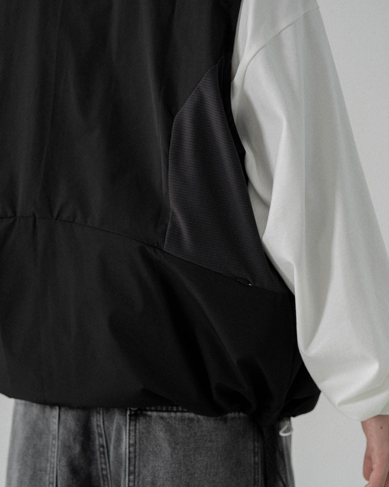
                  
                    Tech Track Vest Black【M23-43BK】
                  
                