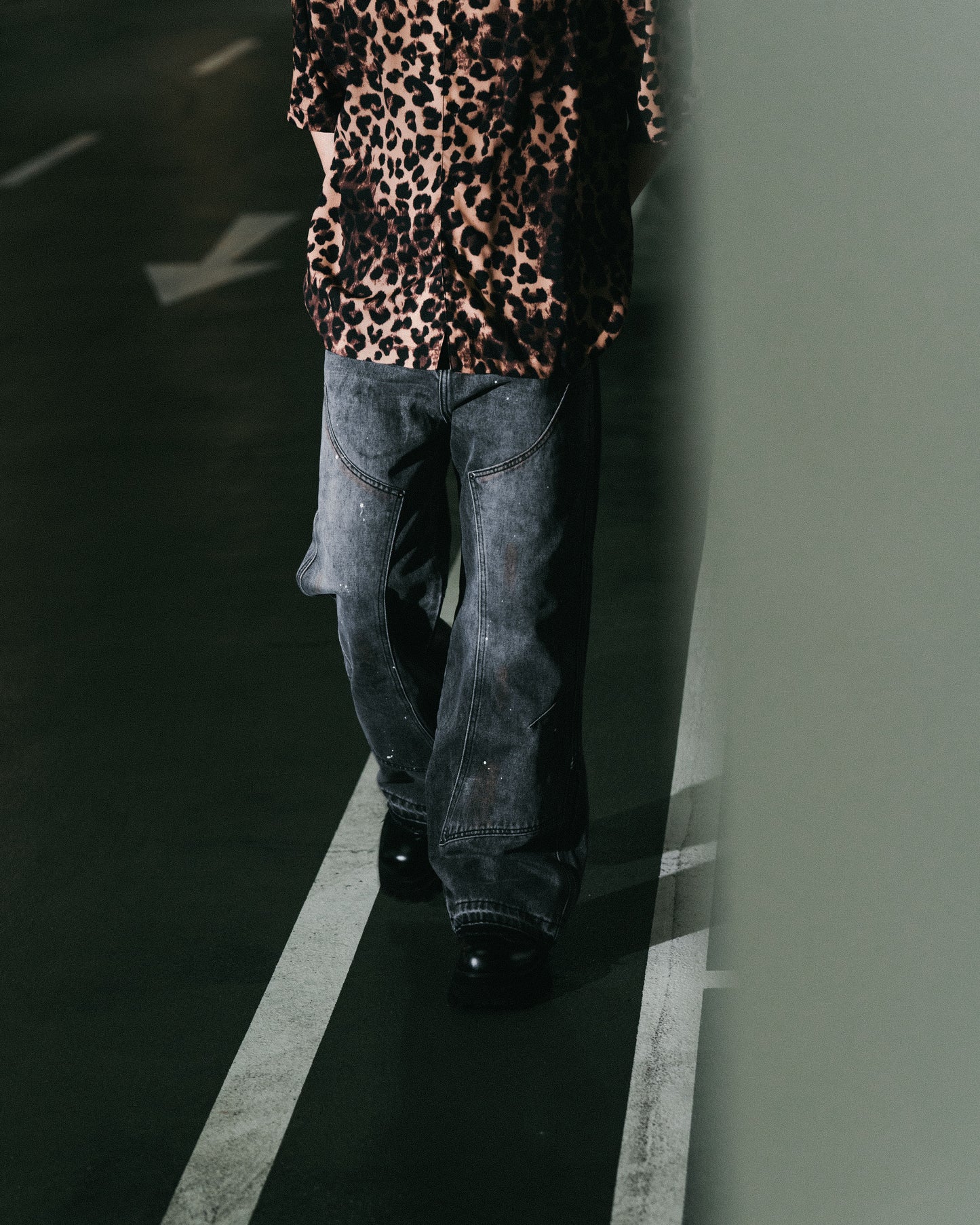 
                  
                    UNISEX Double Knee Bootcut And Flare Jeans Dark Grey【L24-26DG】
                  
                