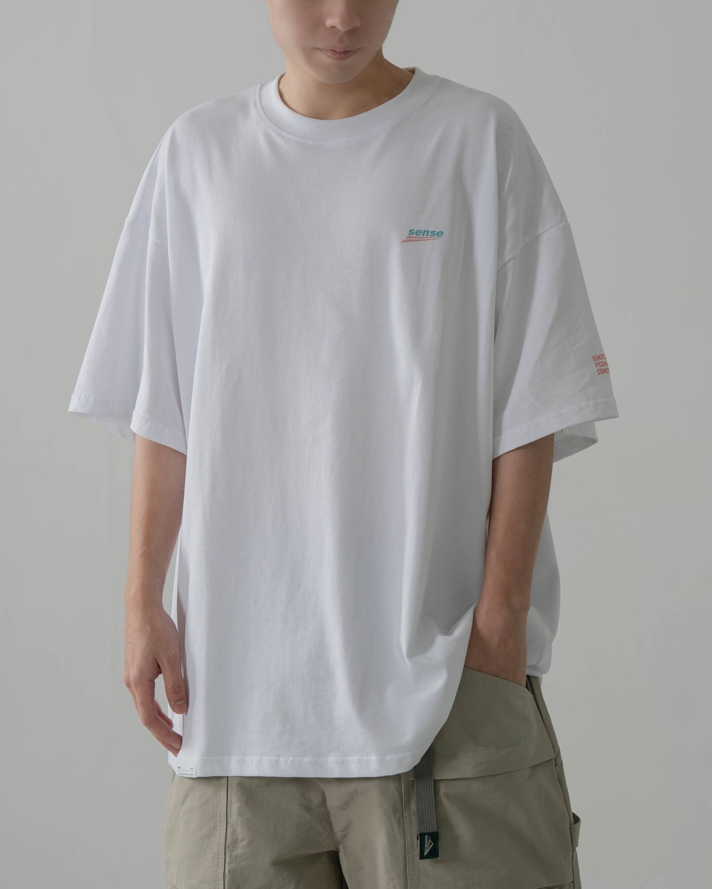 
                  
                    Graphic 11 SS White【M23-T11WH】
                  
                
