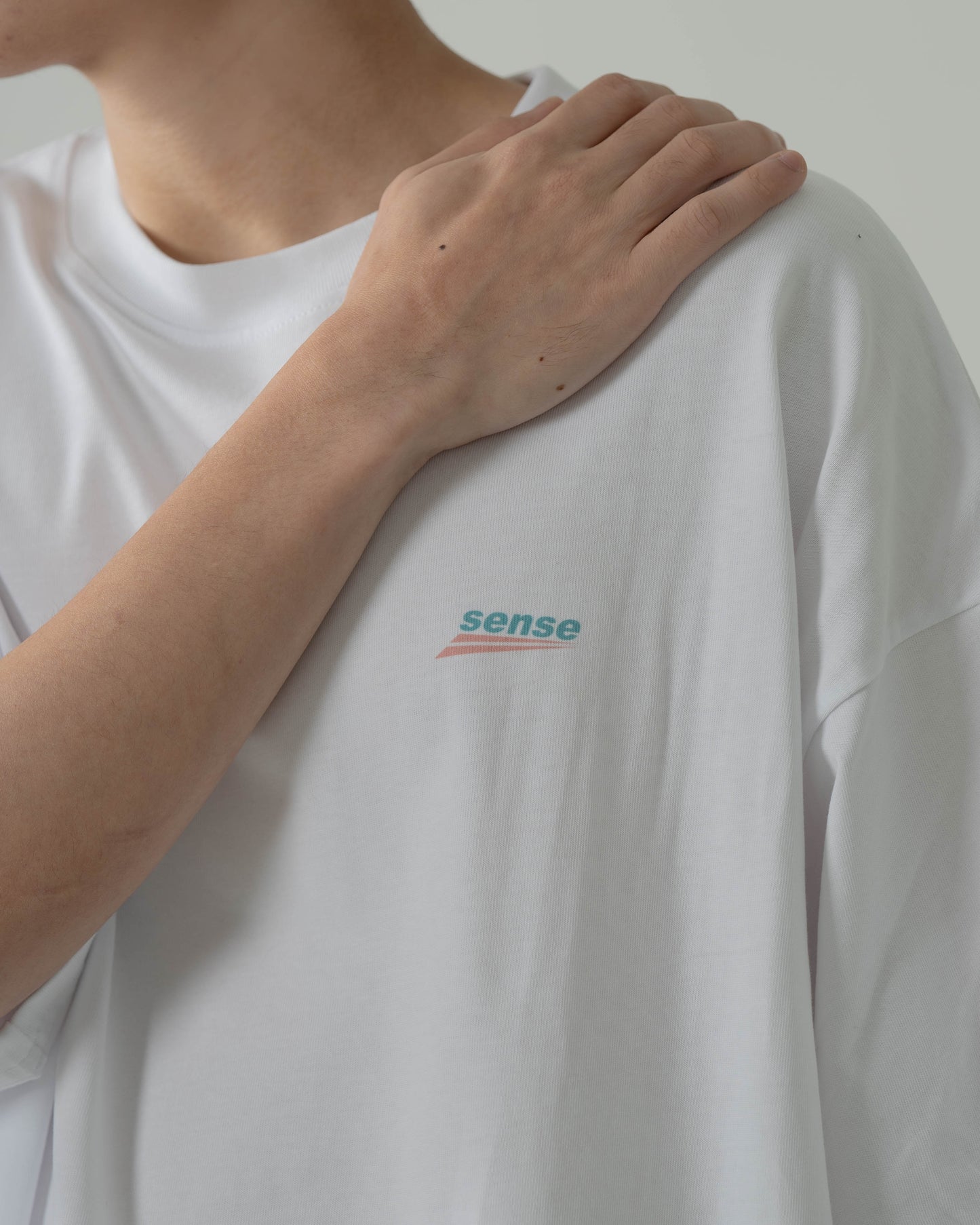 
                  
                    Graphic 11 SS White【M23-T11WH】
                  
                