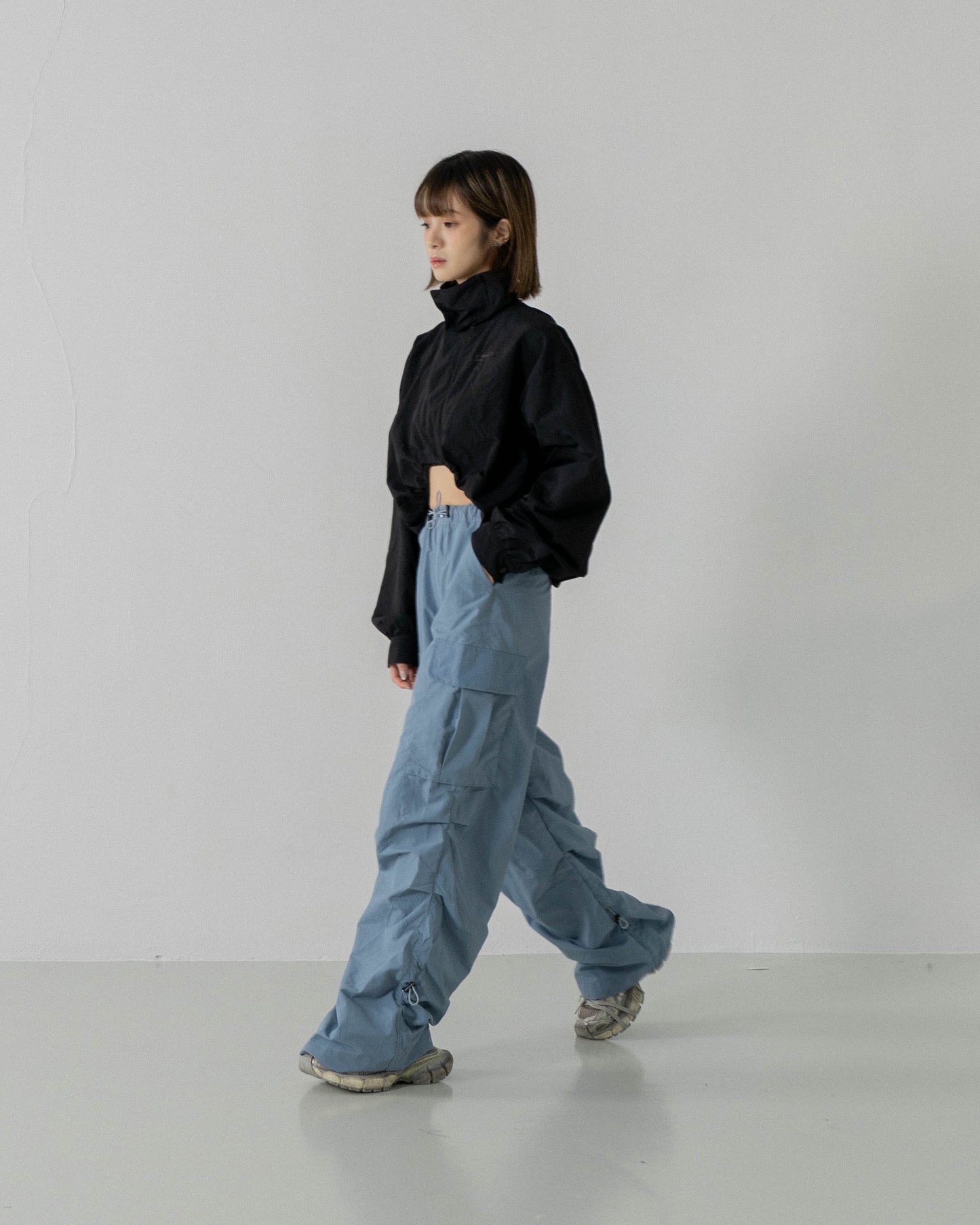 
                  
                    Wide Cut Parachute Cargo Pants Steel Blue【L23-38SB】
                  
                