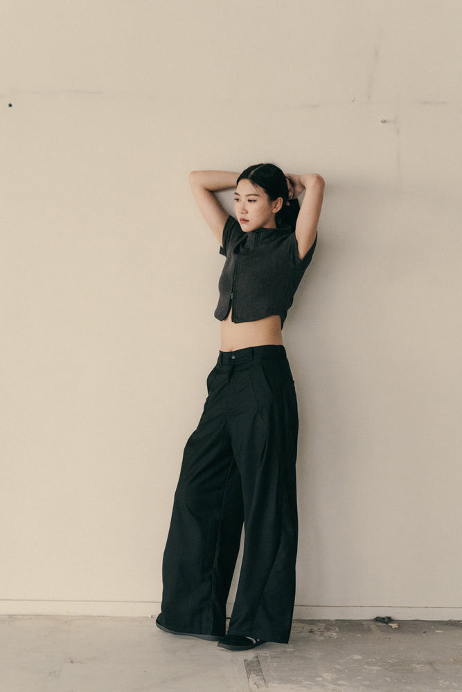 
                  
                    Wide Cut Parachute Cargo Pants Black【L23-38BK】
                  
                