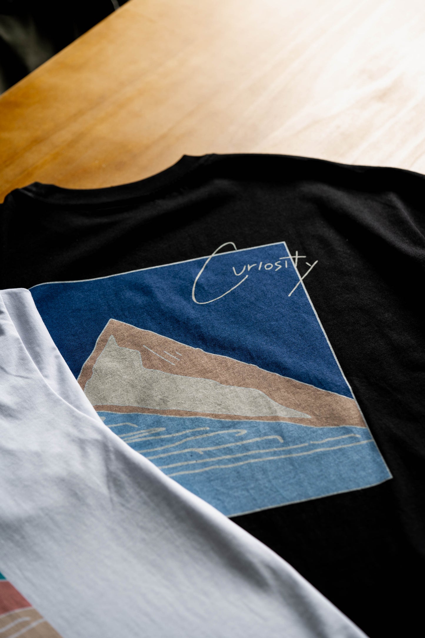 
                  
                    Graphic 11 SS White【M23-T11WH】
                  
                