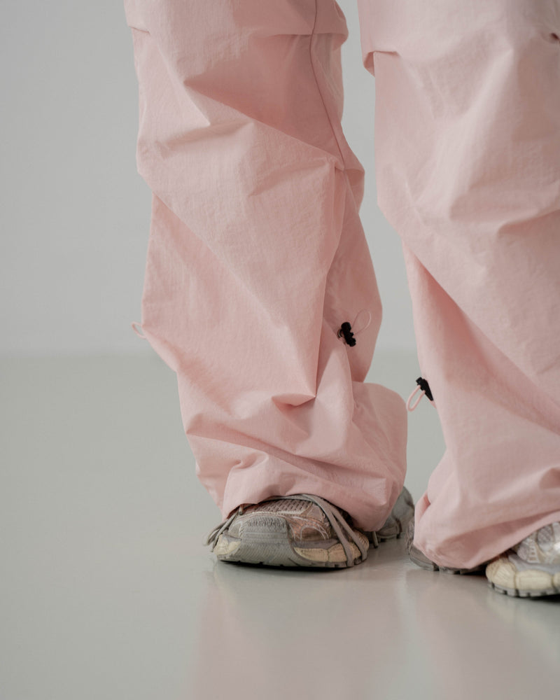 
                  
                    Wide Cut Parachute Cargo Pants Crepe Pink【L23-38CP】
                  
                