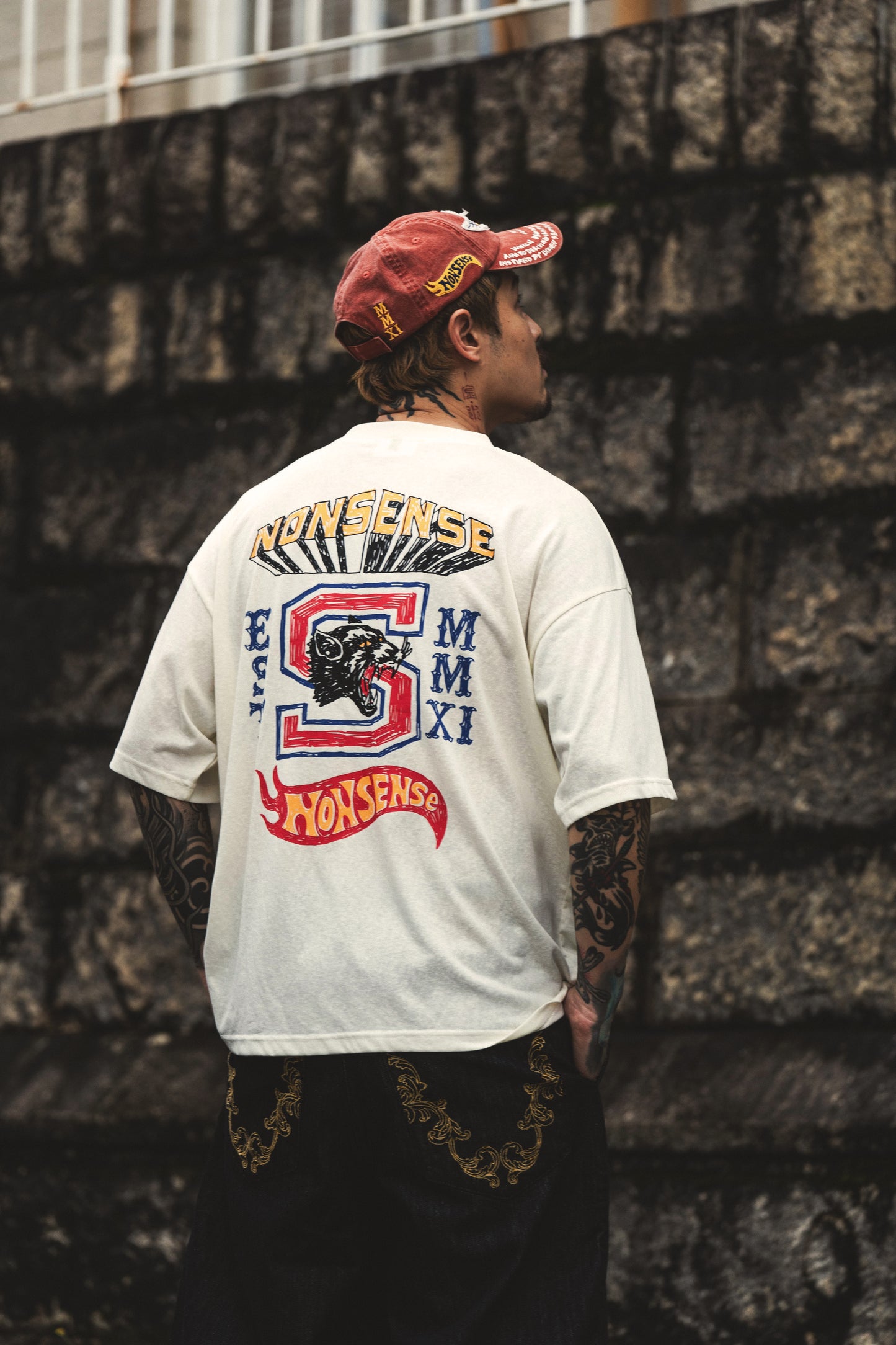 
                  
                    Motor-Graphic Varsity Tee Cream【Nonsense-T02CM】
                  
                