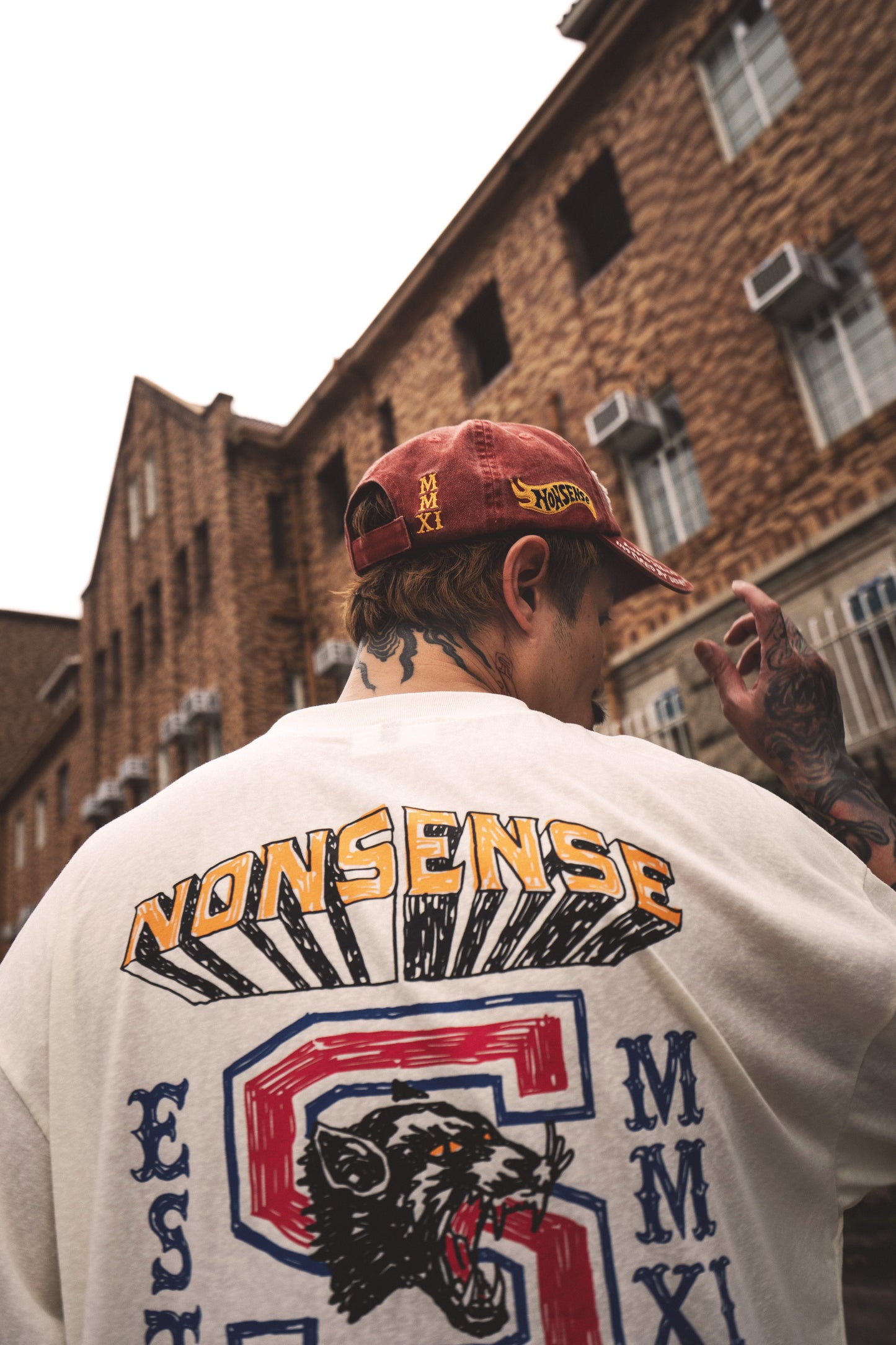 
                  
                    Motor-Graphic Varsity Tee Cream【Nonsense-T02CM】
                  
                