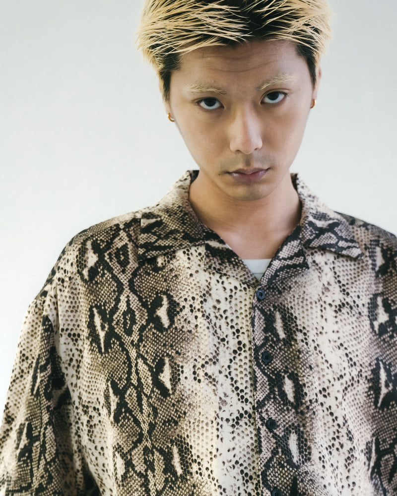 
                  
                    Snake Print With Flame Shirt Sand【M25-19SD】
                  
                