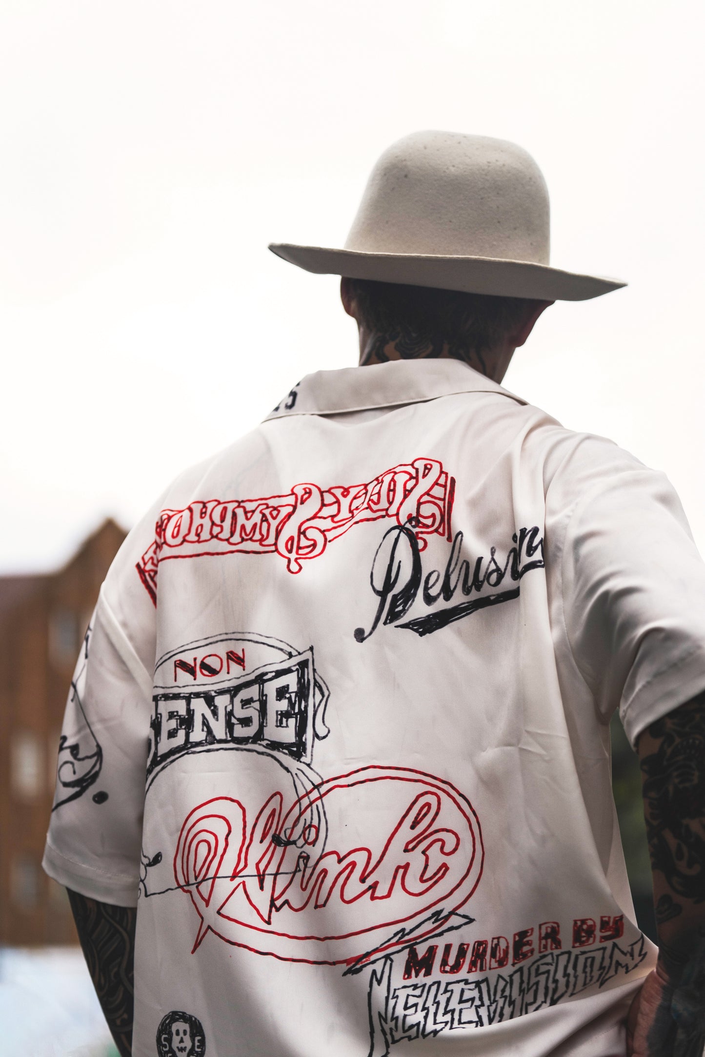 
                  
                    Graffiti Sketch Camp Shirt Ivory【Nonsense-05IY】
                  
                